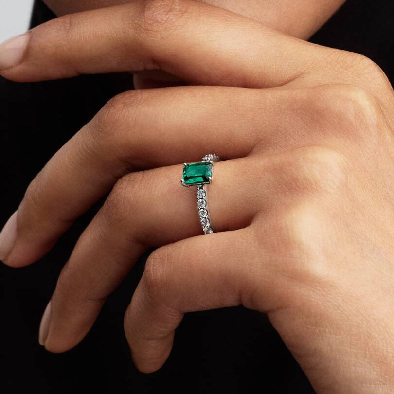 ANELLO PANDORA SOLITARIO PIETRA VERDE