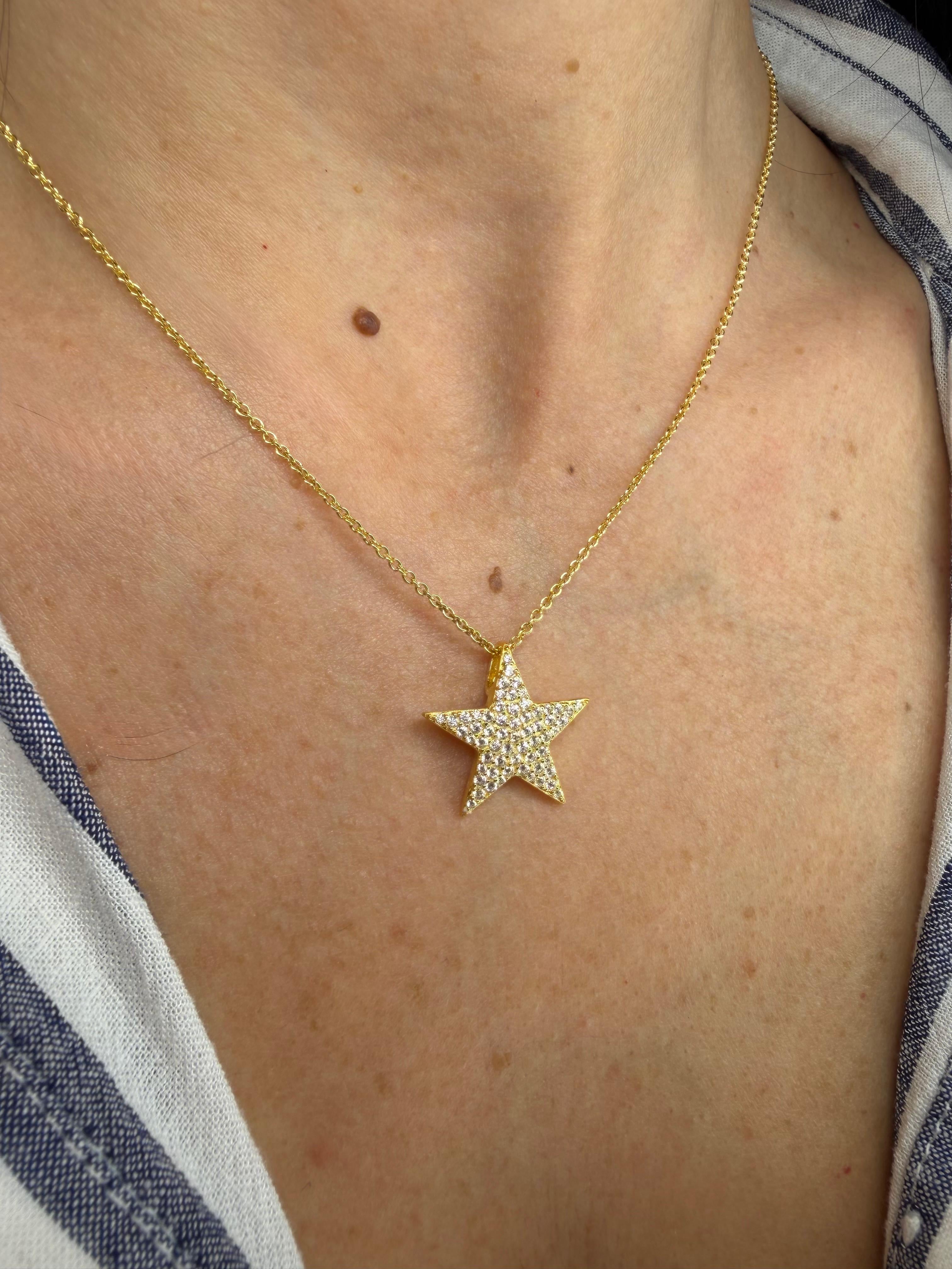 COLLANA STELLA CON ZIRCONI PAVÉ DORATA IN ARGENTO 925