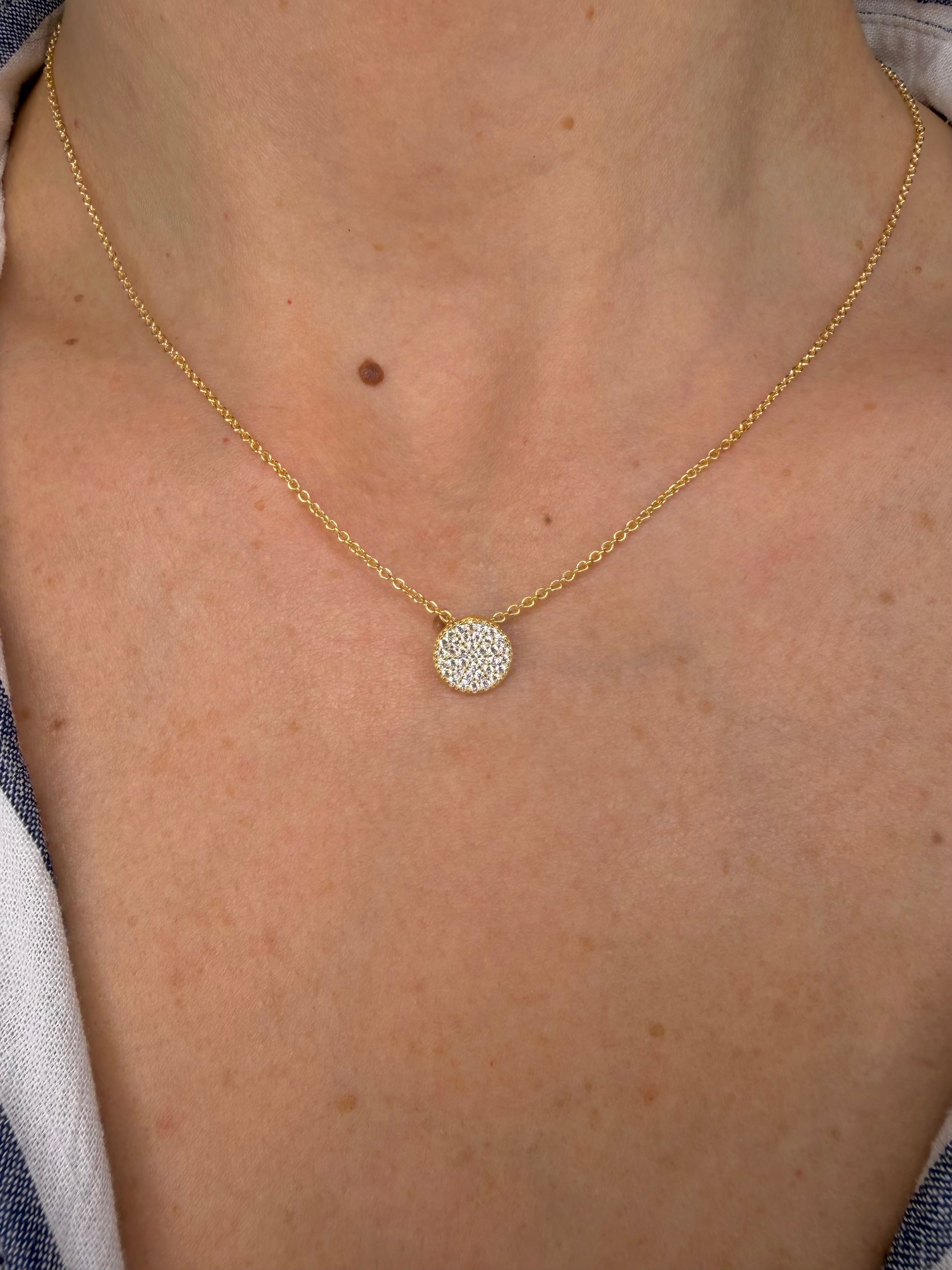 COLLANA TONDA CON ZIRCONI PAVÉ DORATA IN ARGENTO 925