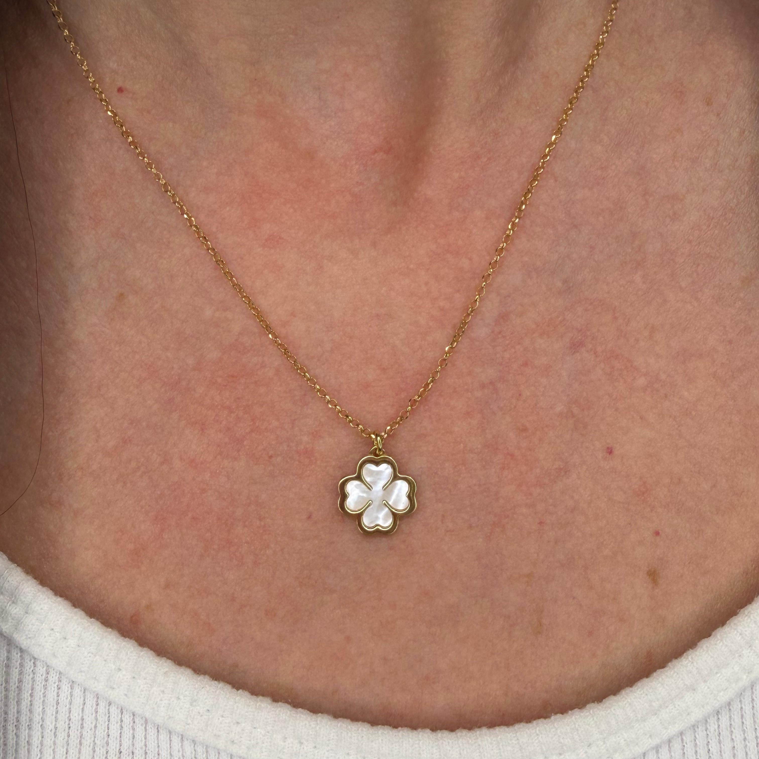 COLLANA QUADRIFOGLIO IN ARGENTO GOLD E MADREPERLA