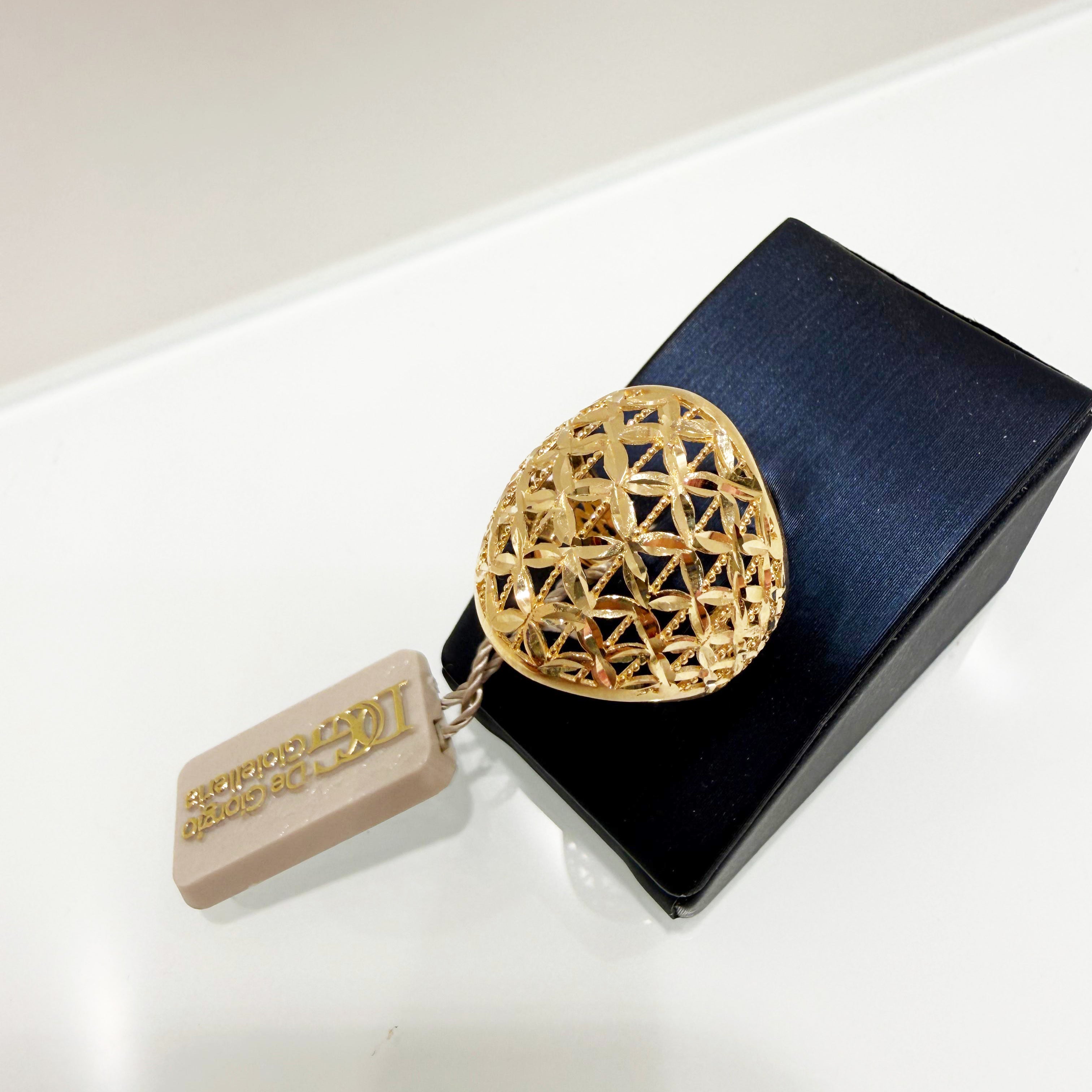 Anello traforato in oro giallo 18KT (750) design intrecciato – Made in Italy