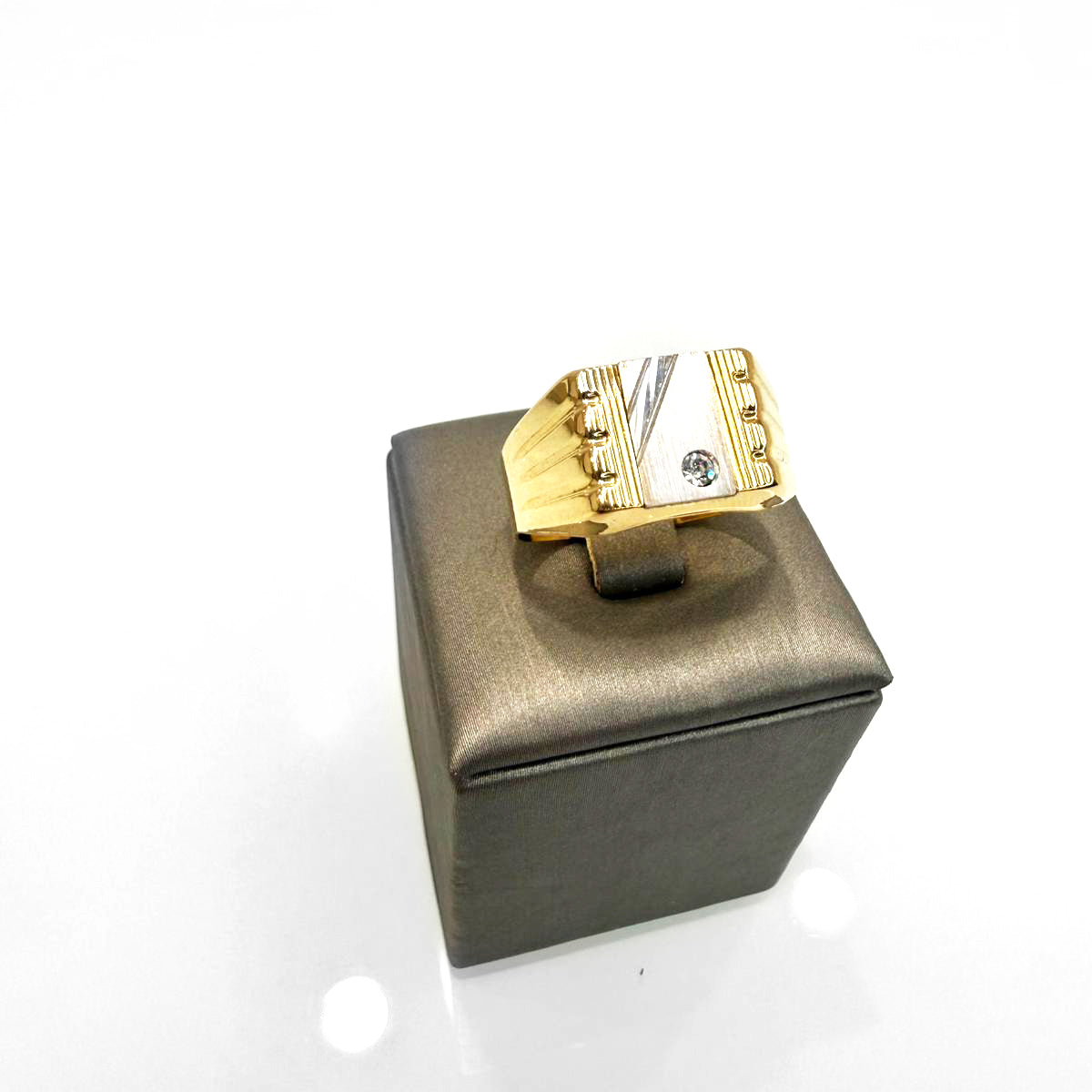 Anello uomo in oro giallo e bianco 18KT (750) – Made in Italy