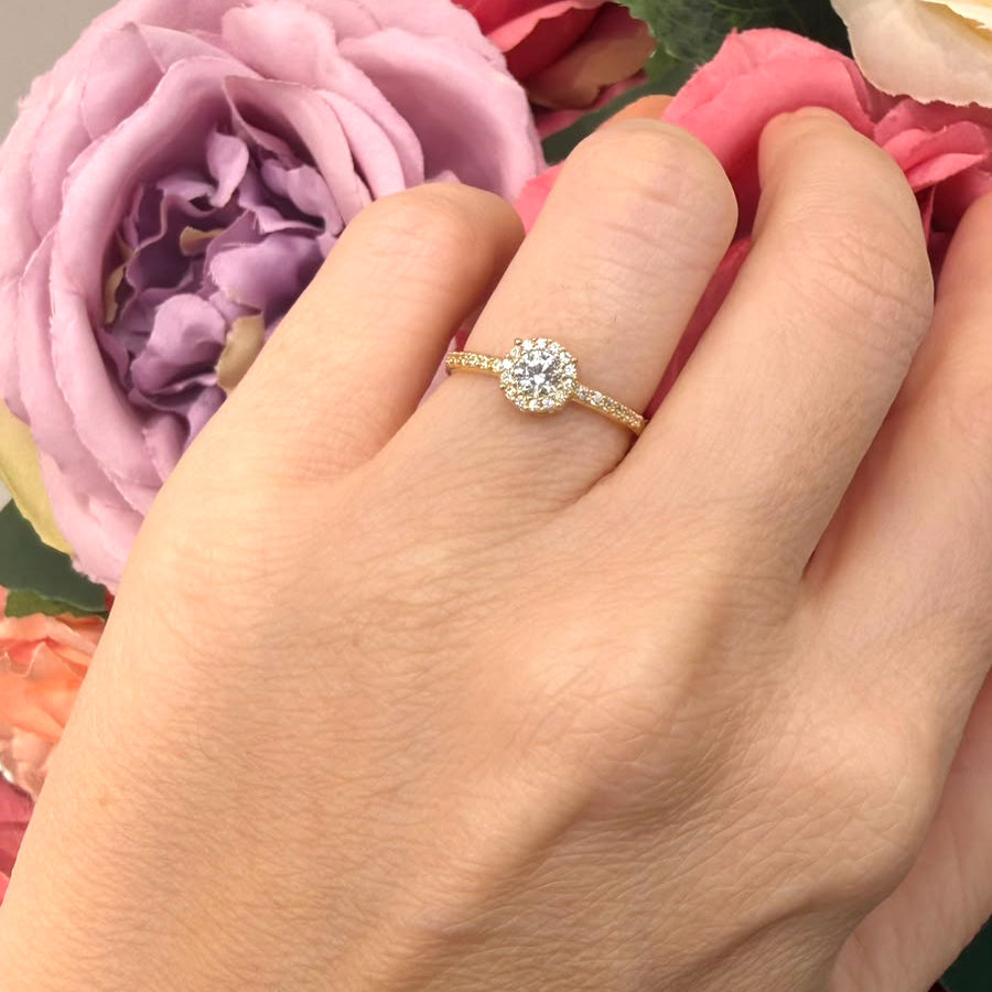 Anello Solitario Halo in Oro Giallo 18 KT con Zirconi