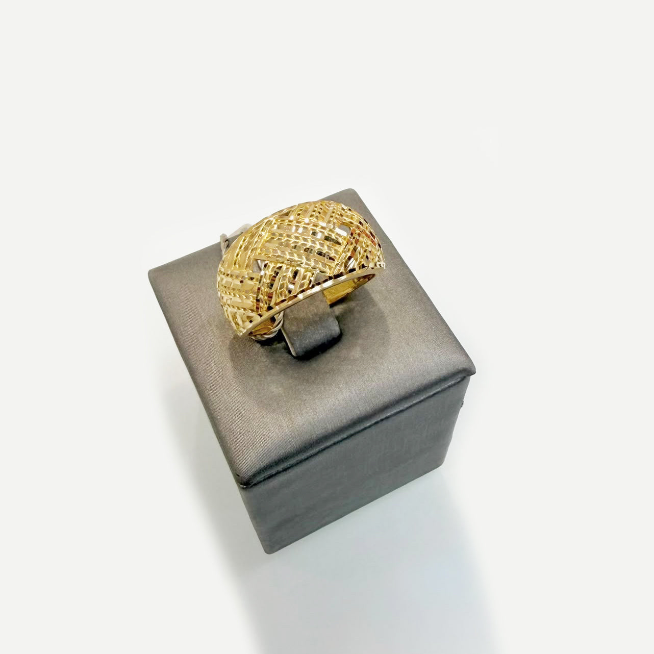 Anello Fascia Incrociata in Oro Giallo 18 KT