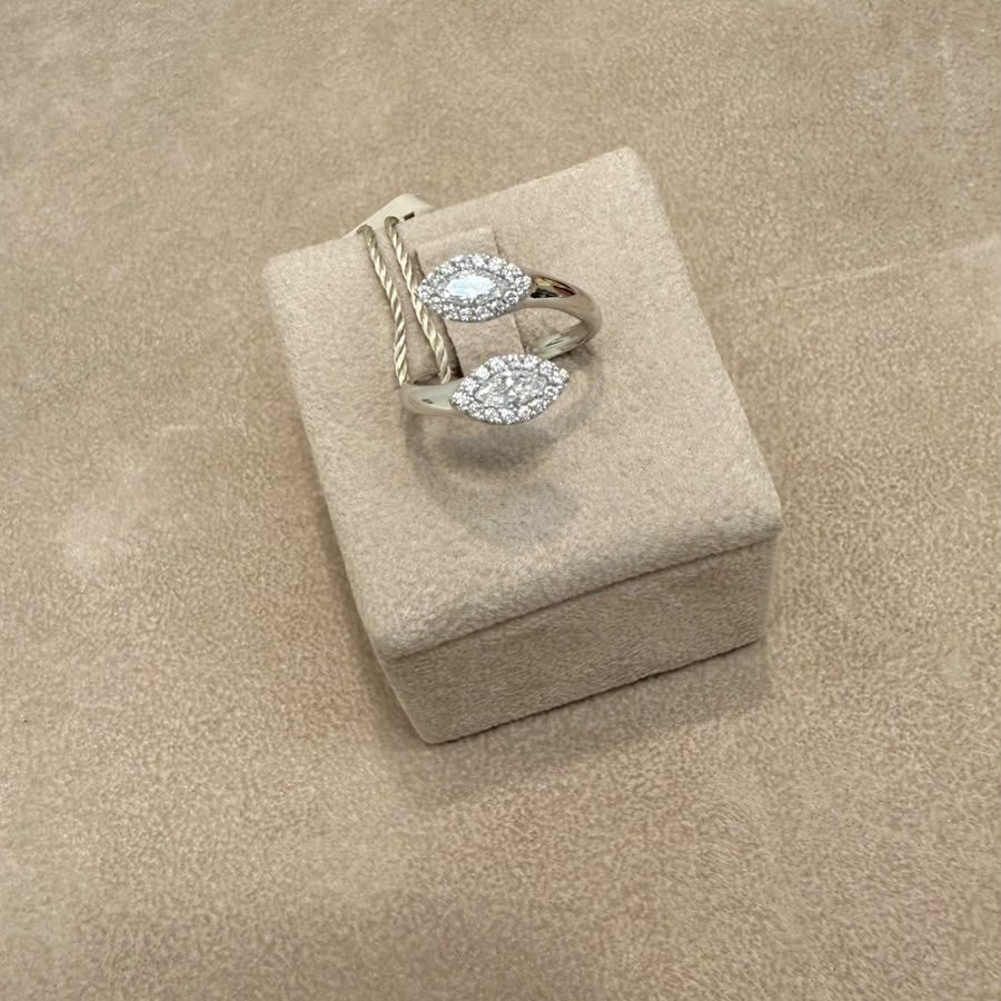 Anello Contrarié Navette con Zirconi in Oro Bianco 18 KT