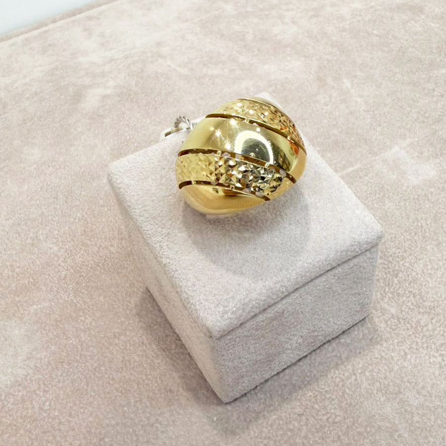 Anello a Fascia Lavorata in Oro Giallo 18 KT