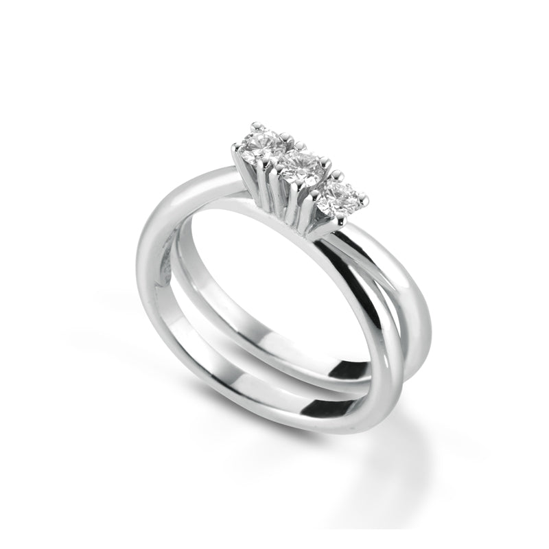 ANELLO TRILOGY IN ORO BIANCO 18 CARATI E DIAMANTI