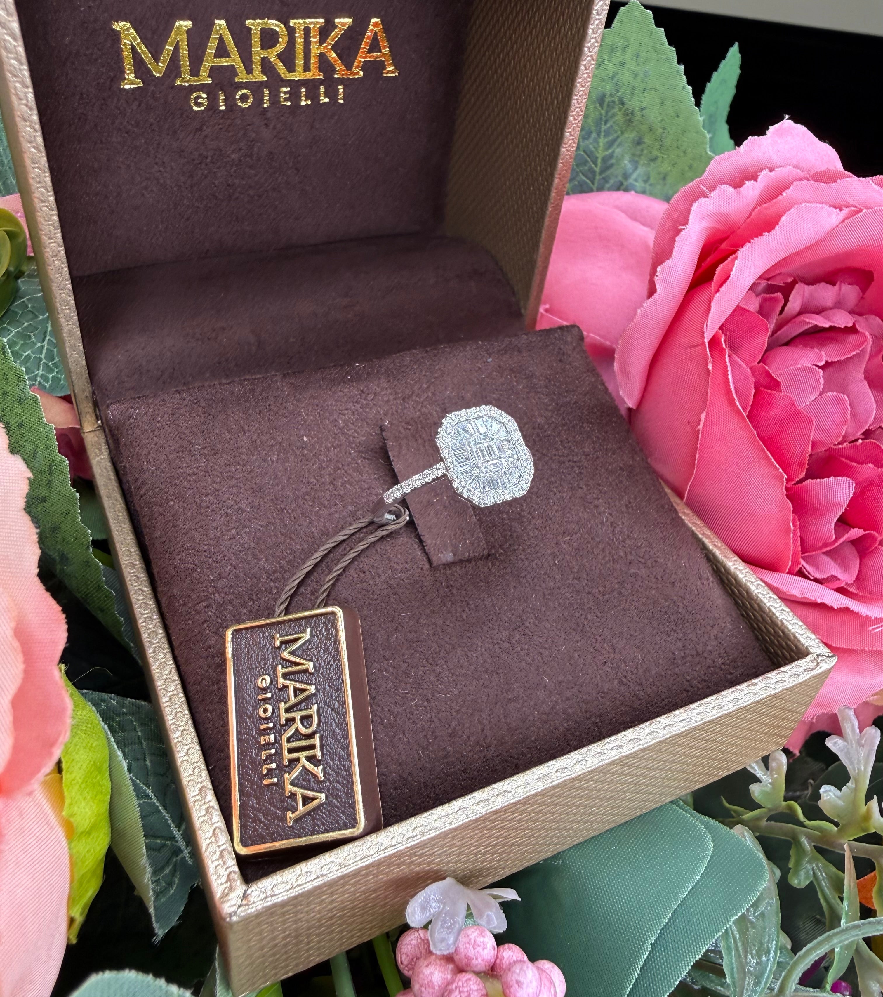 ANELLO OTTAGONALE IN ORO BIANCO 18KT DIAMANTI E BAGUETTE