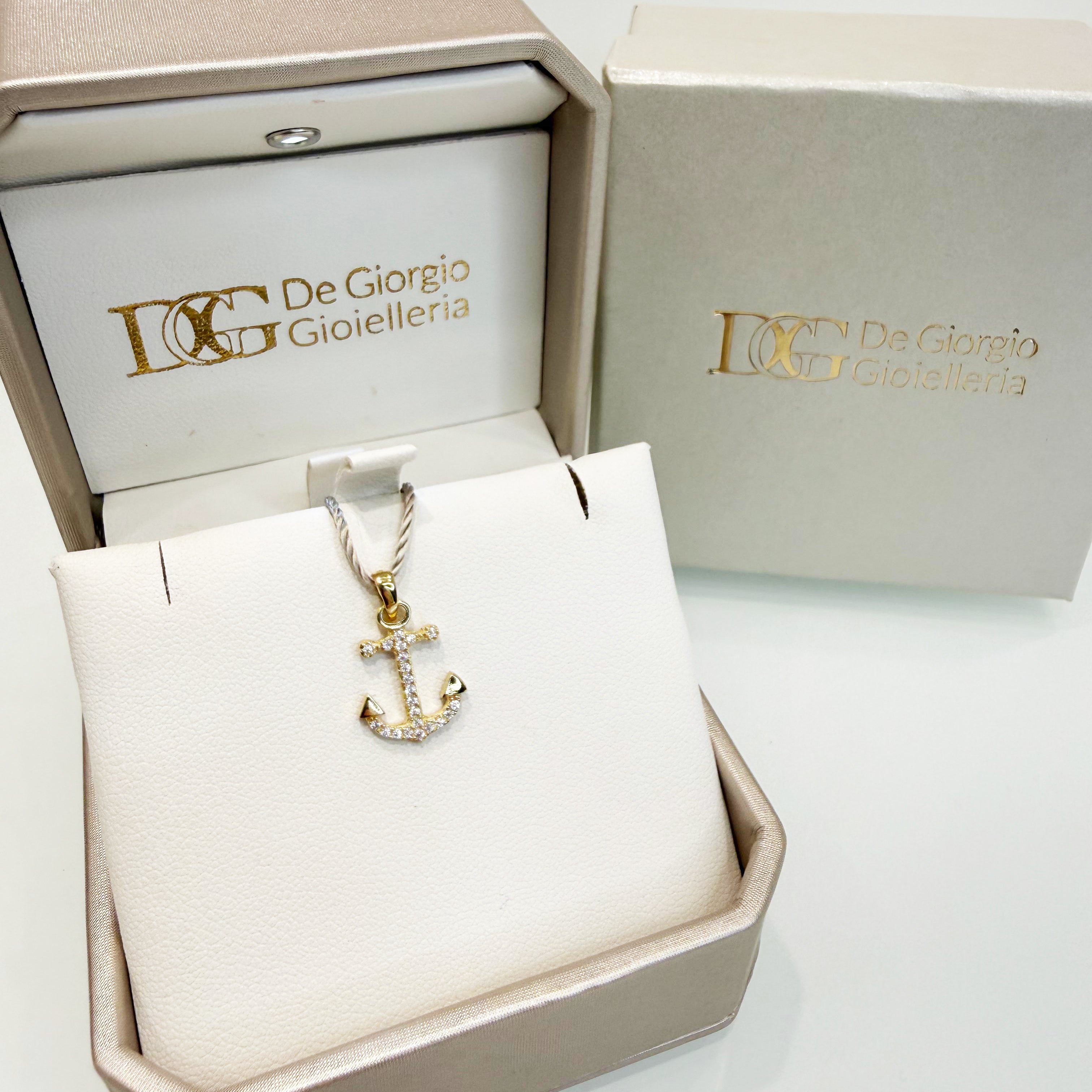 Ciondolo ancora con zirconi in oro giallo 18KT (750) – Made in Italy