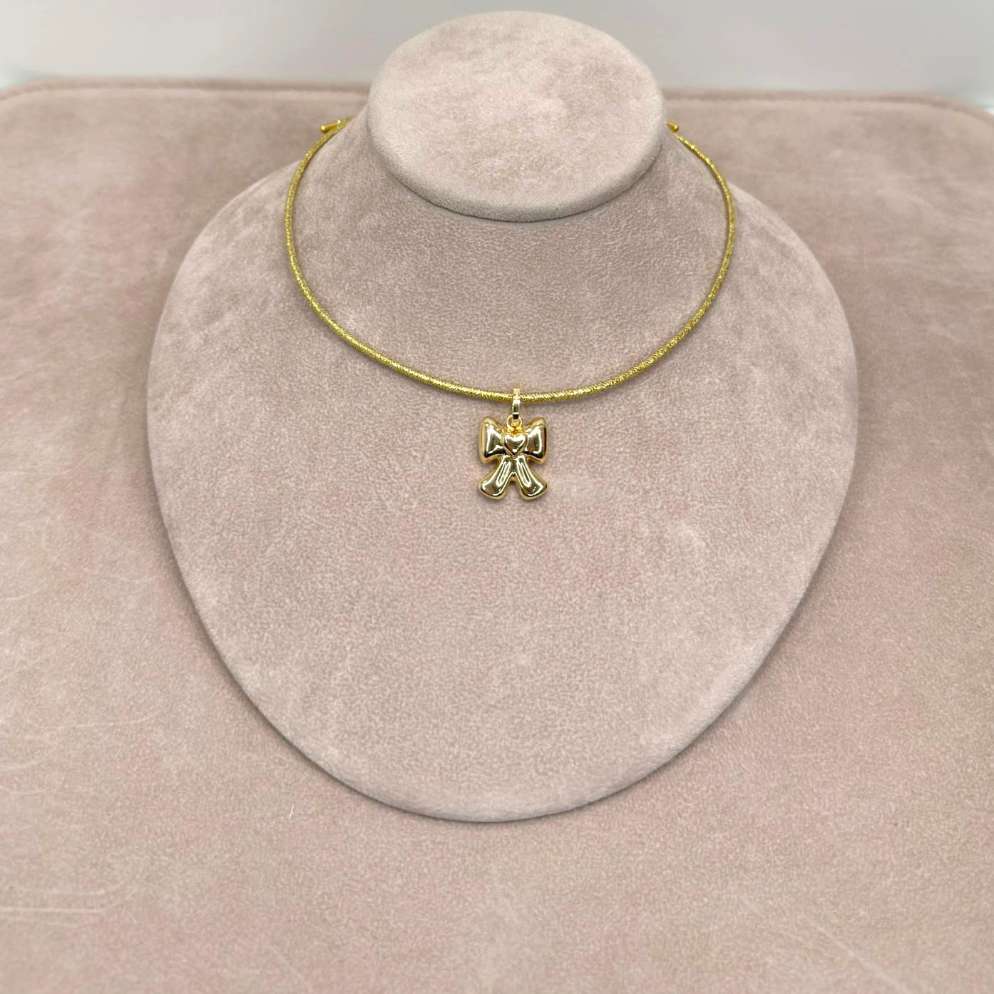 Ciondolo Fiocco Bombato in Oro Giallo 18 KT