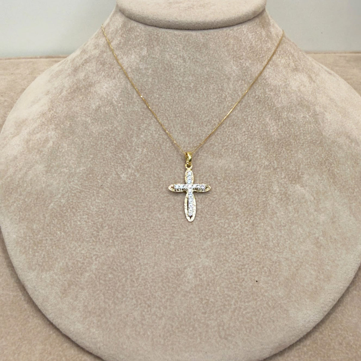 COLLANA CON CROCE IN ORO GIALLO E BIANCO 18 KT (750) E ZIRCONI