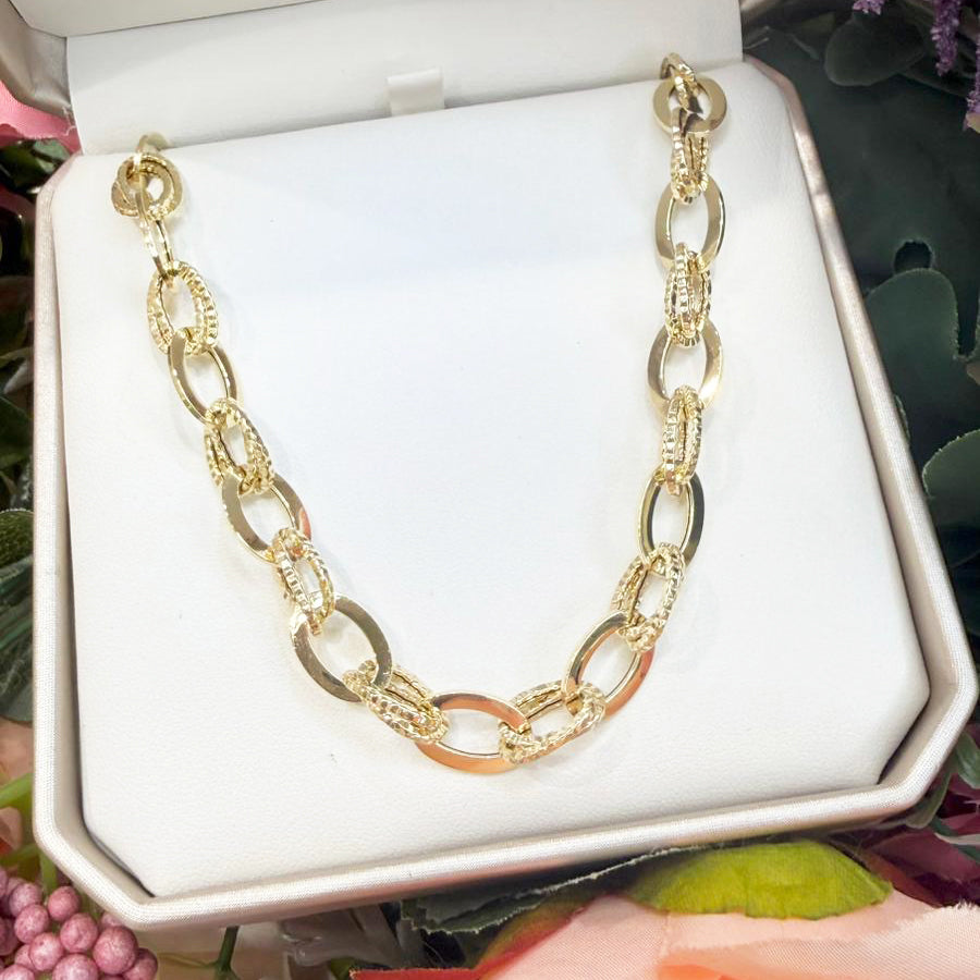 Collana con Maglie Ovali Alternate in Oro Giallo 18 KT