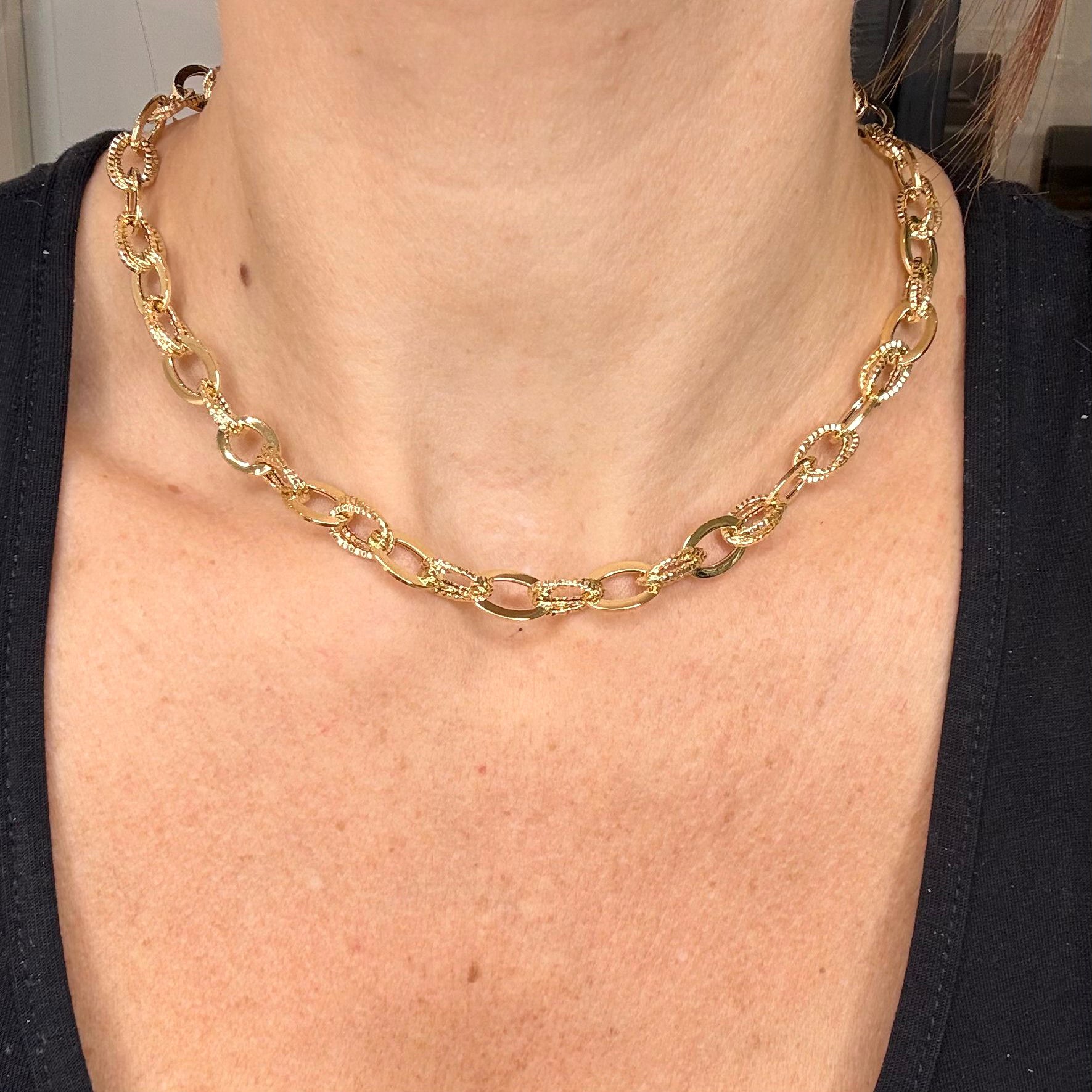 Collana con Maglie Ovali Alternate in Oro Giallo 18 KT