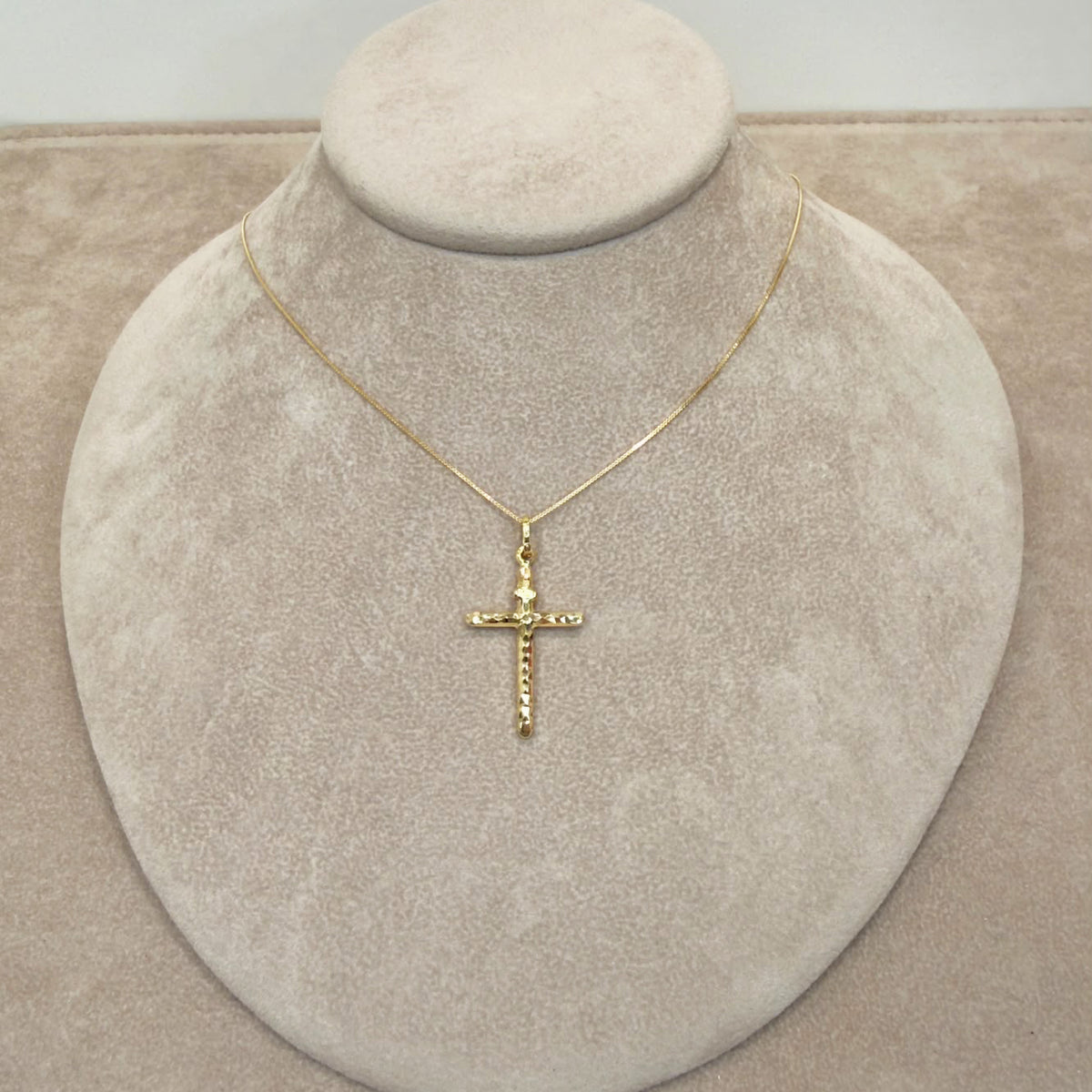 Collana Uomo con Croce Diamantata in Oro Giallo 18 KT (750)