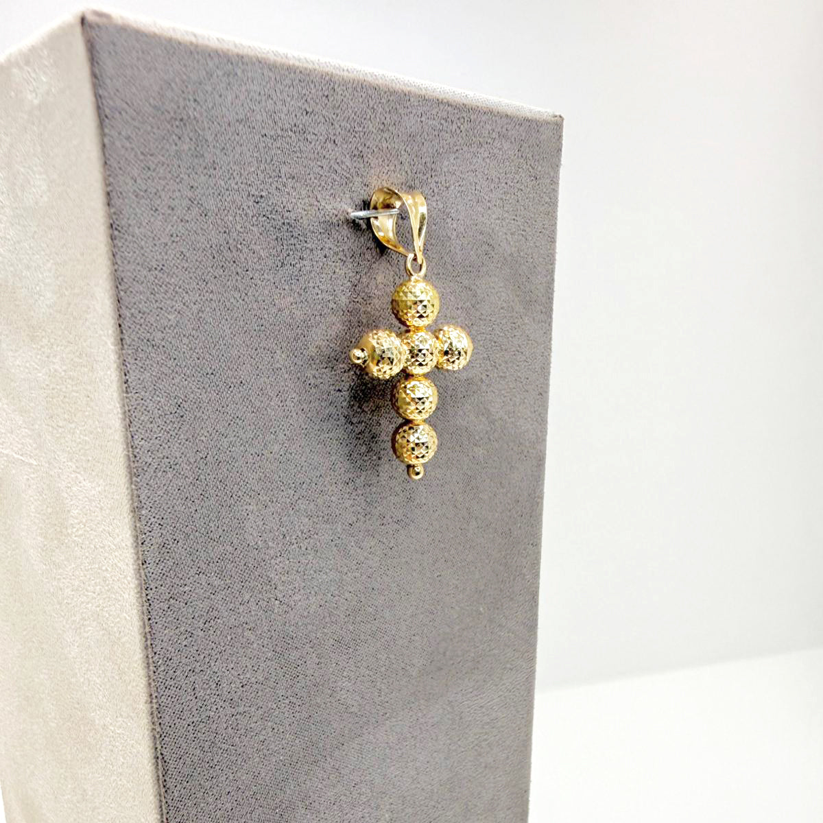 Ciondolo a croce in oro giallo 18KT (750) con sfere diamantate unisex