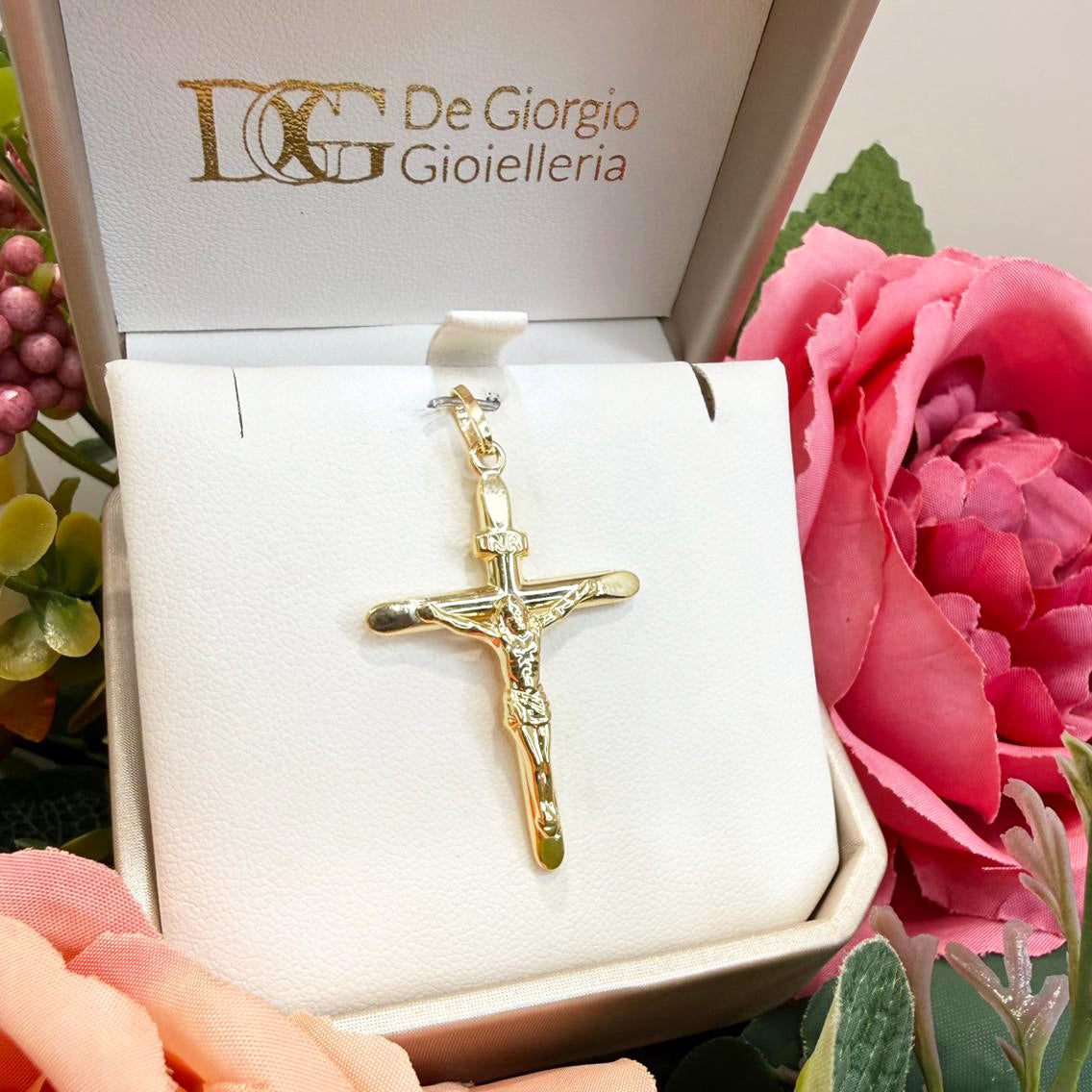 Ciondolo croce con Cristo da uomo in oro giallo (750)