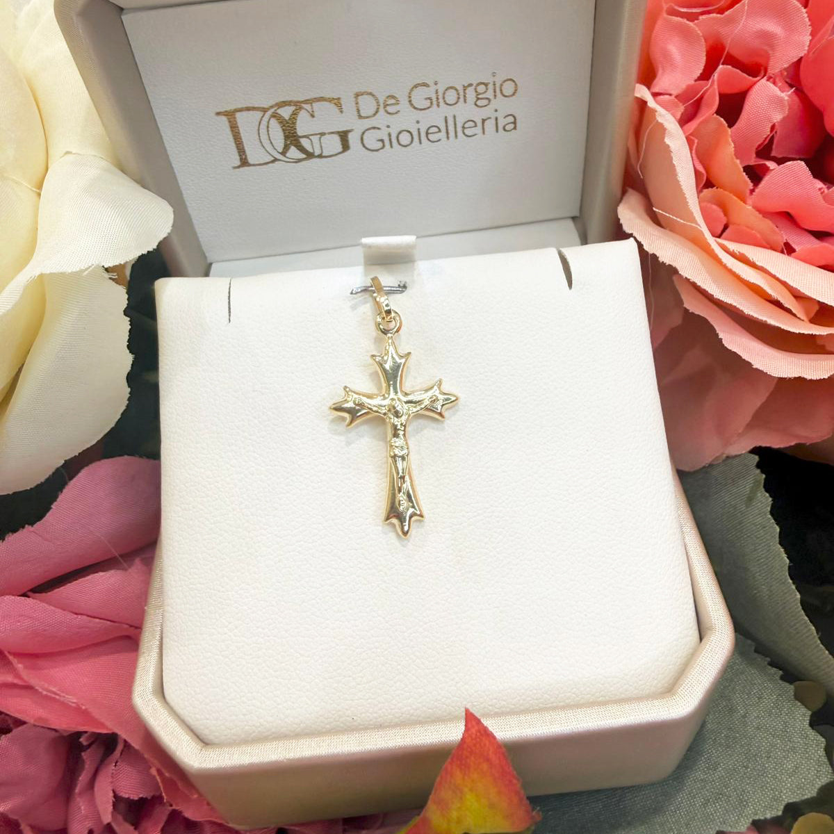 Ciondolo croce con Cristo da uomo in oro giallo (750)