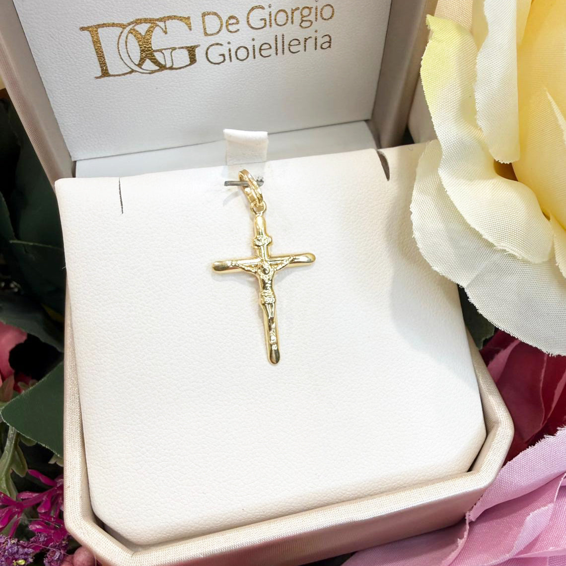 Ciondolo croce con Cristo da uomo in oro giallo (750)