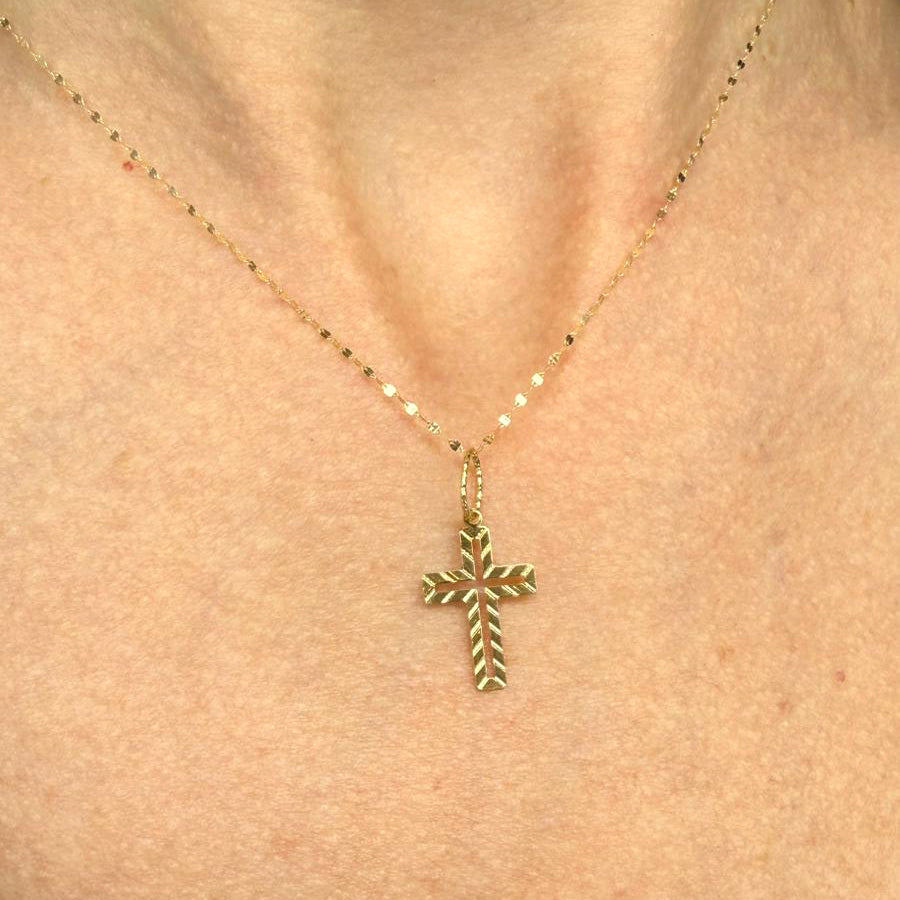 Croce lavorata in oro giallo 18 KT (750)