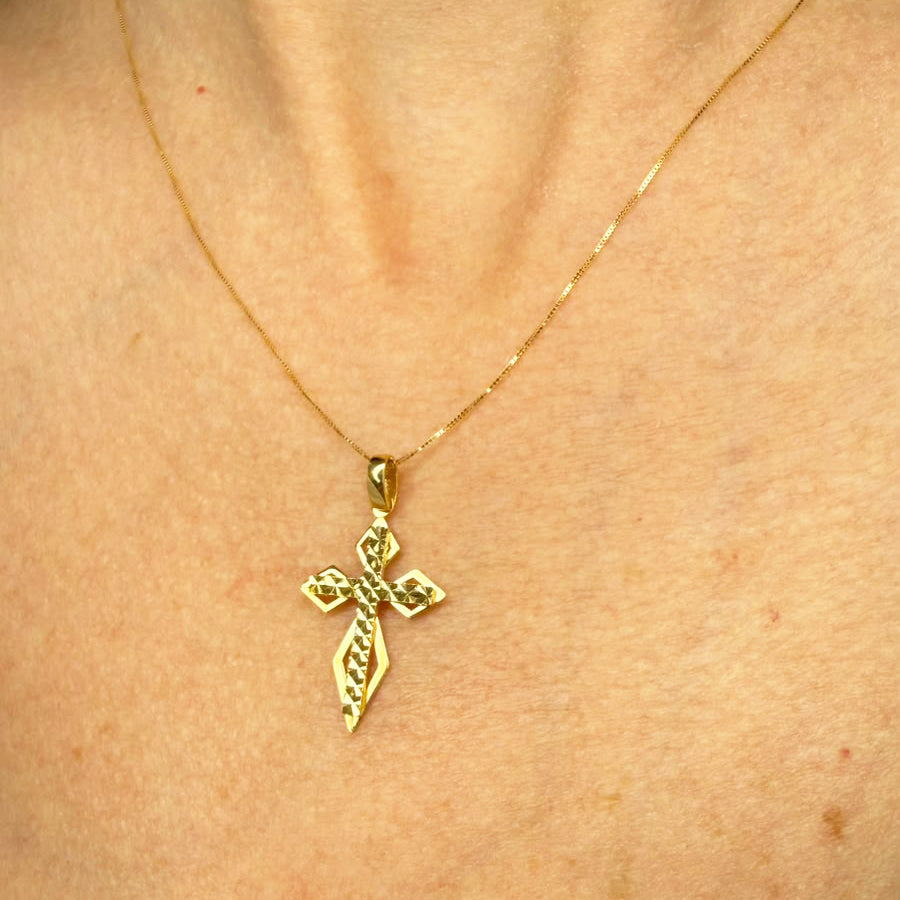Croce diamantata in oro giallo 18 KT (750)