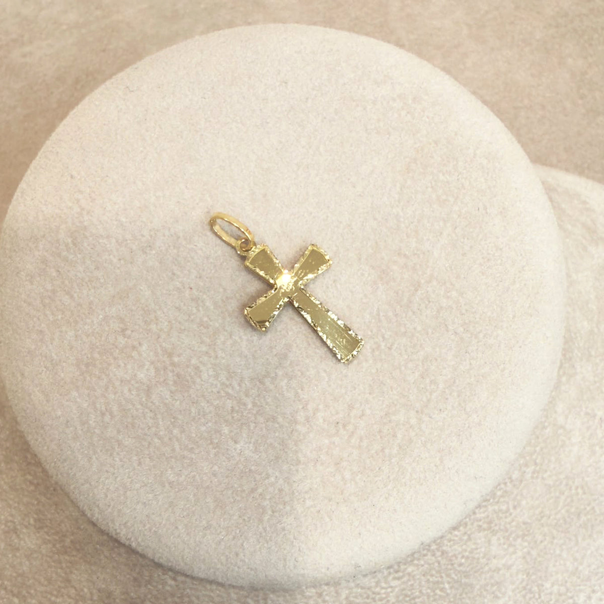 PENDENTE CROCE UNISEX IN ORO GIALLO 18 KT (750)