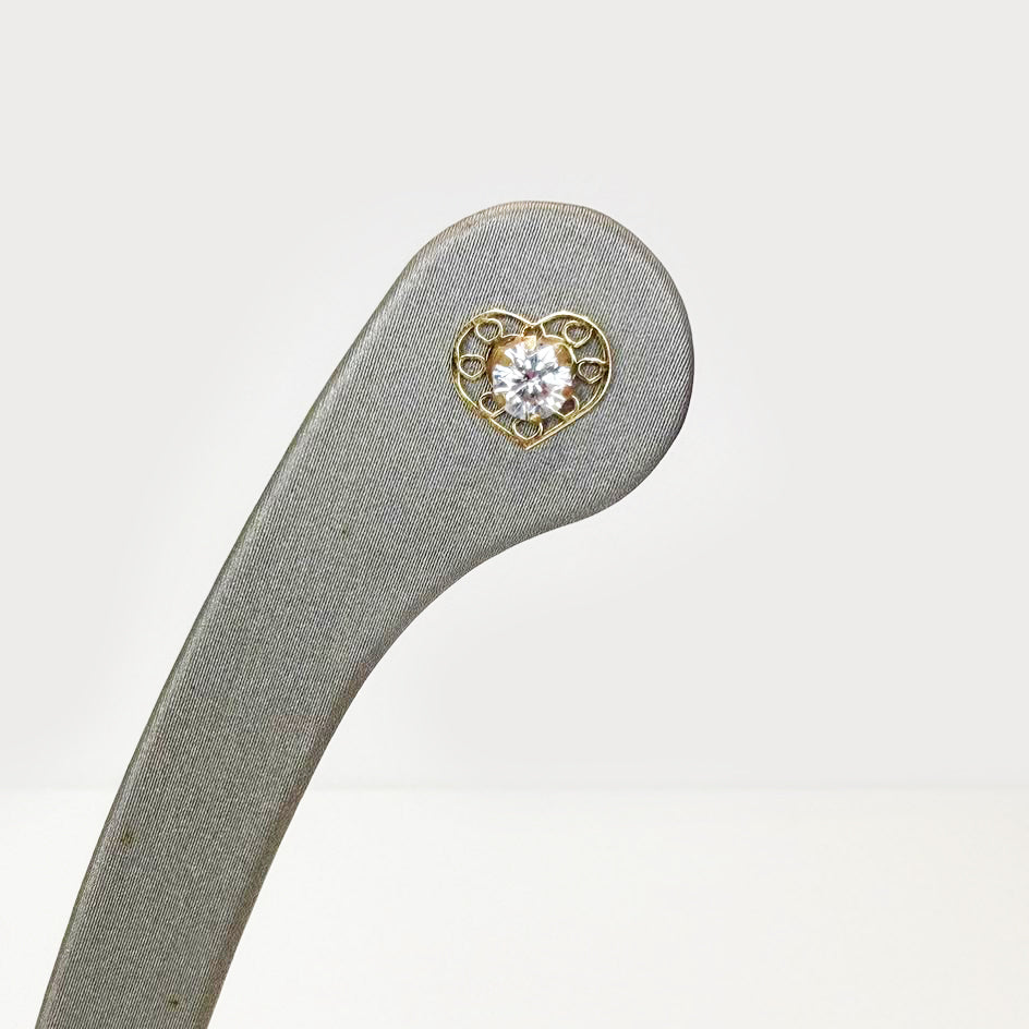 Orecchini a cuore con zircone in oro giallo 18 KT (750)