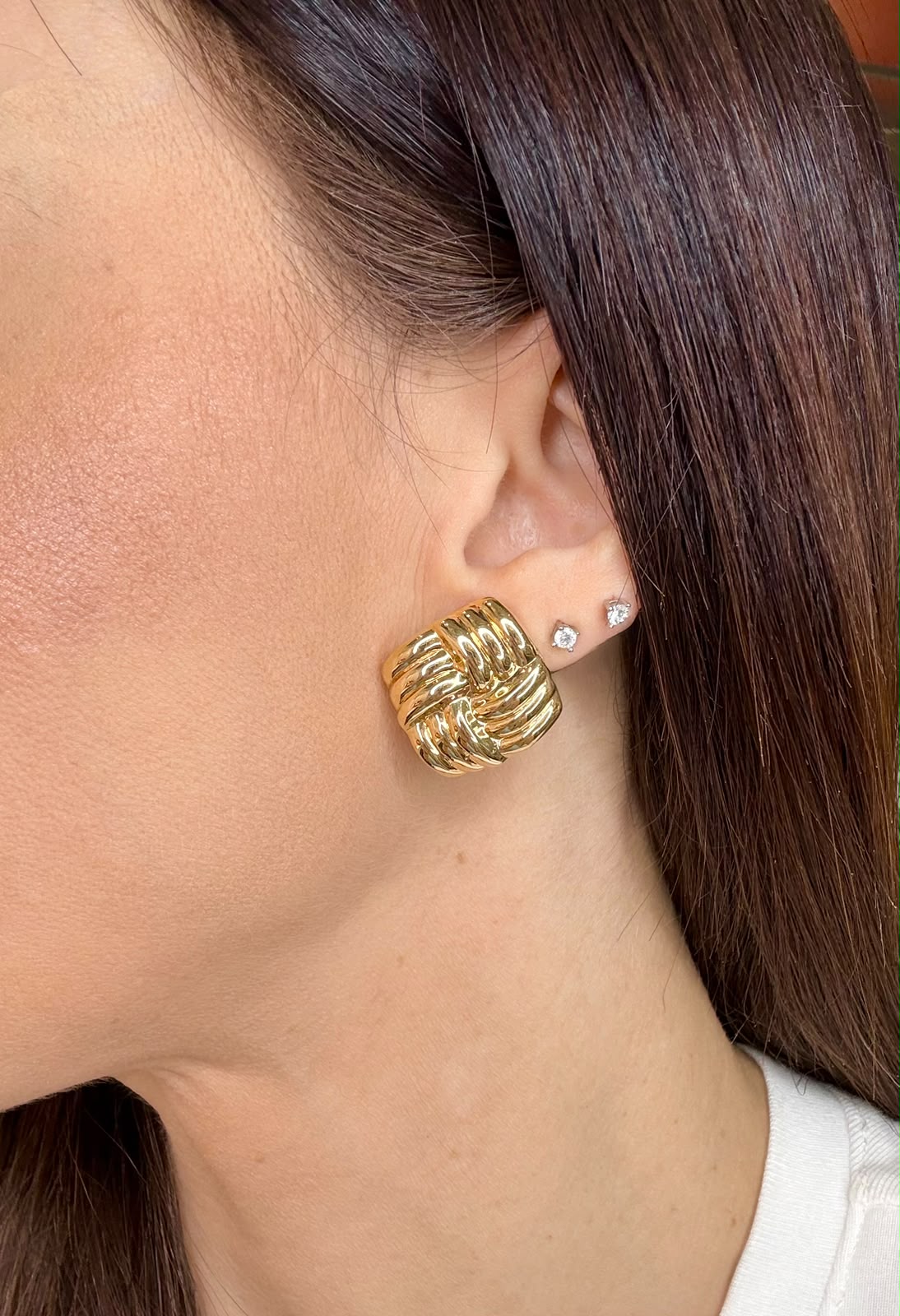 ORECCHINI QUADRATI INTRECCIATI IN ORO GIALLO 18 KT (750)