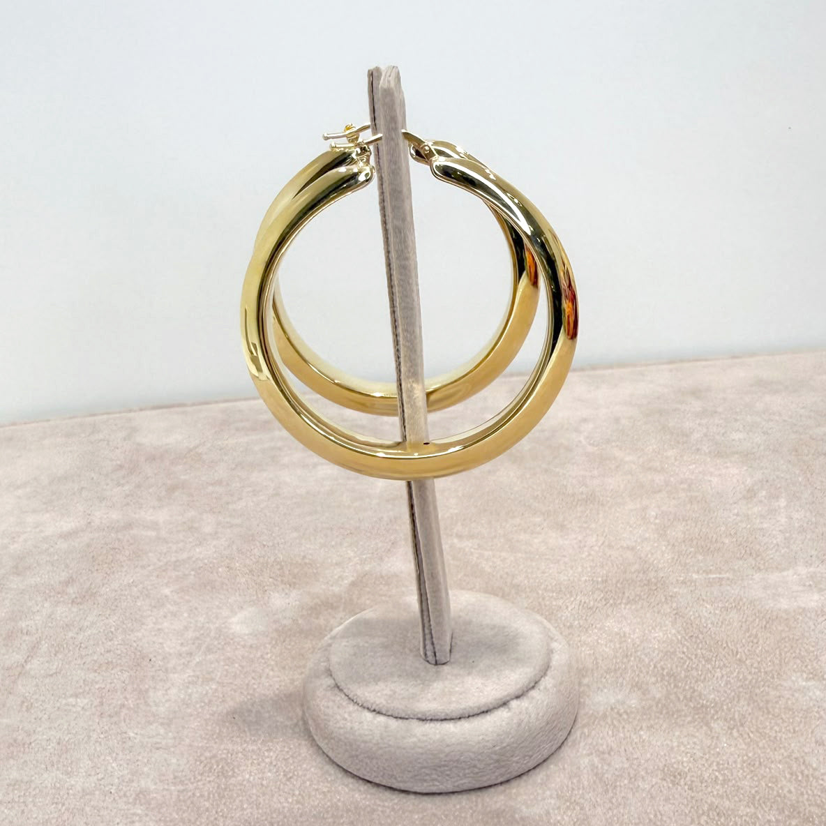 ORECCHINI A CERCHIO BOMBATO LISCIO IN ORO GIALLO 18 KT (750)