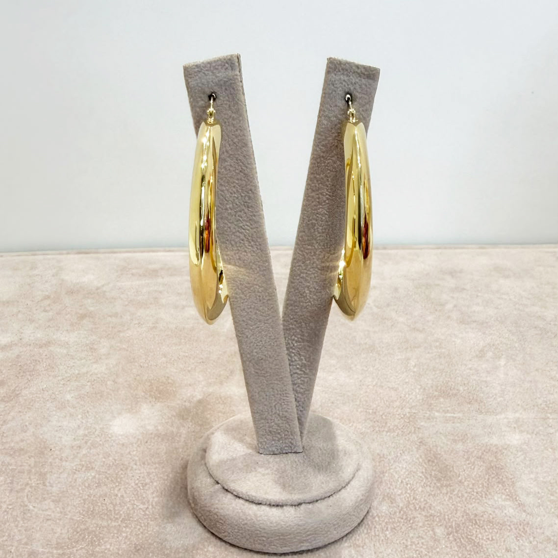 ORECCHINI A CERCHIO BOMBATO LISCIO IN ORO GIALLO 18 KT (750)