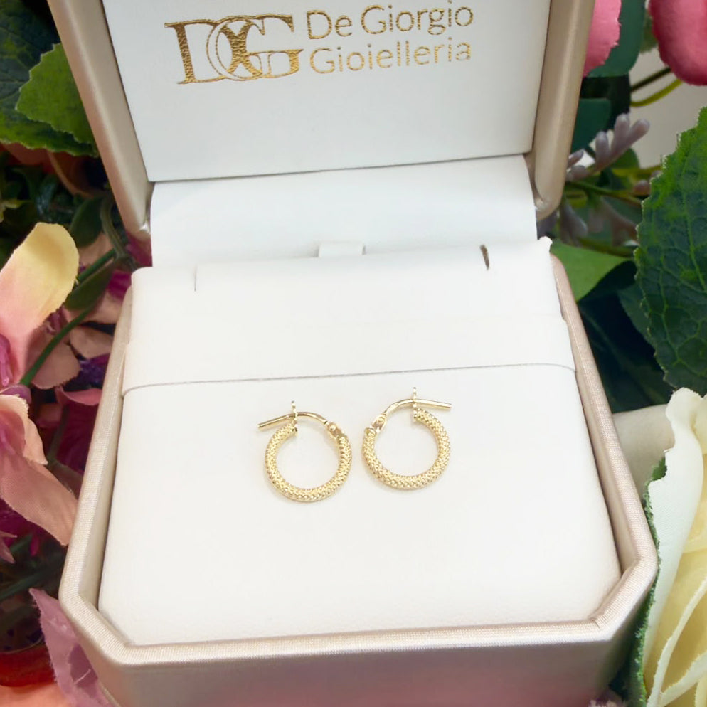 ORECCHINI A CERCHIO DIAMANTATI IN ORO GIALLO 18 KT (750)