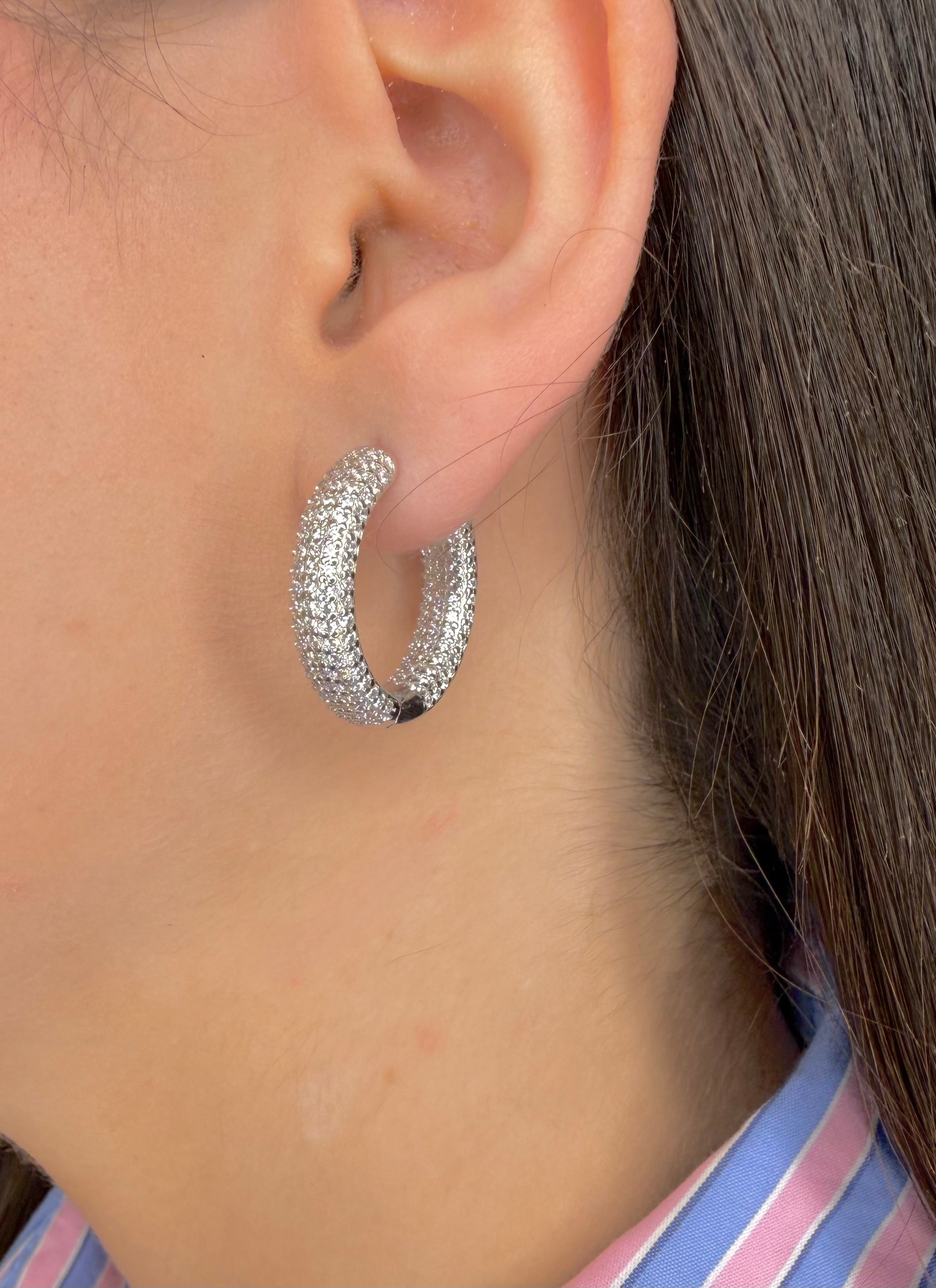 ORECCHINI CERCHIO PAVÉ IN ARGENTO 925