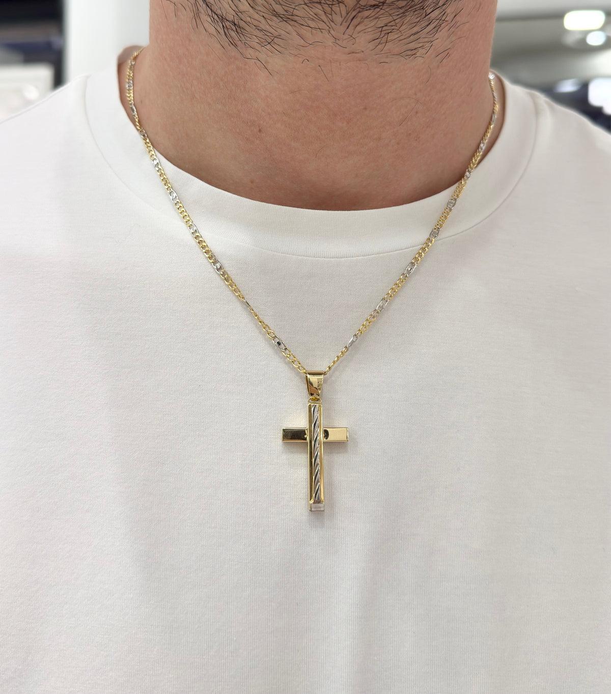 COLLANA CON CROCE BICOLORE IN ORO GIALLO E BIANCO 18 KT (750)