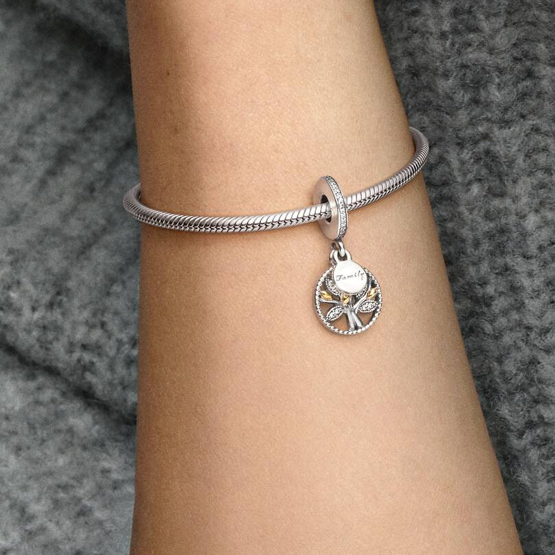 CHARM PANDORA PENDENTE ALBERO DELLA FAMIGLIA SCINTILLANTE