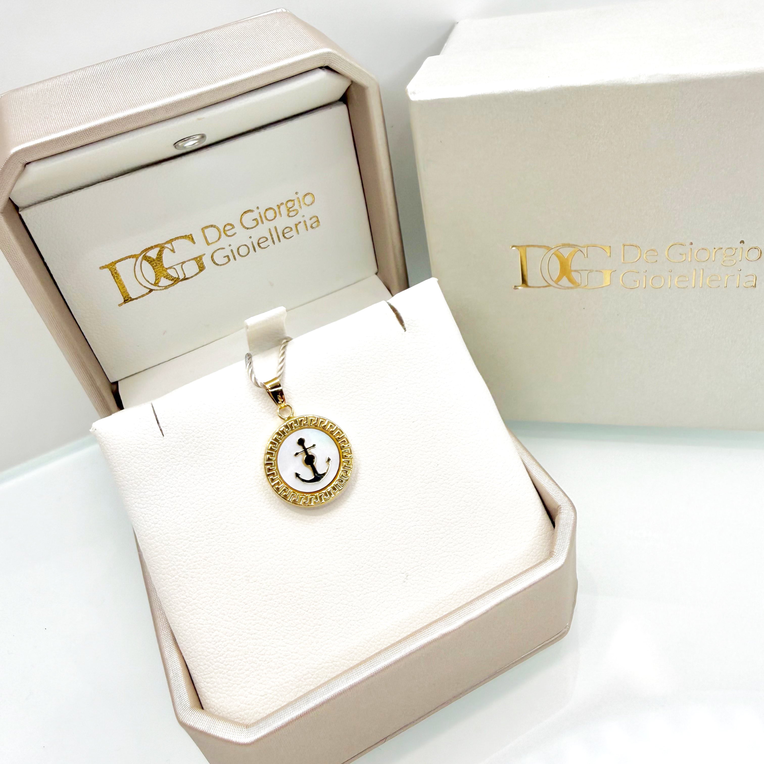 Ciondolo medaglia con ancora in oro giallo 18KT (750) – Made in Italy