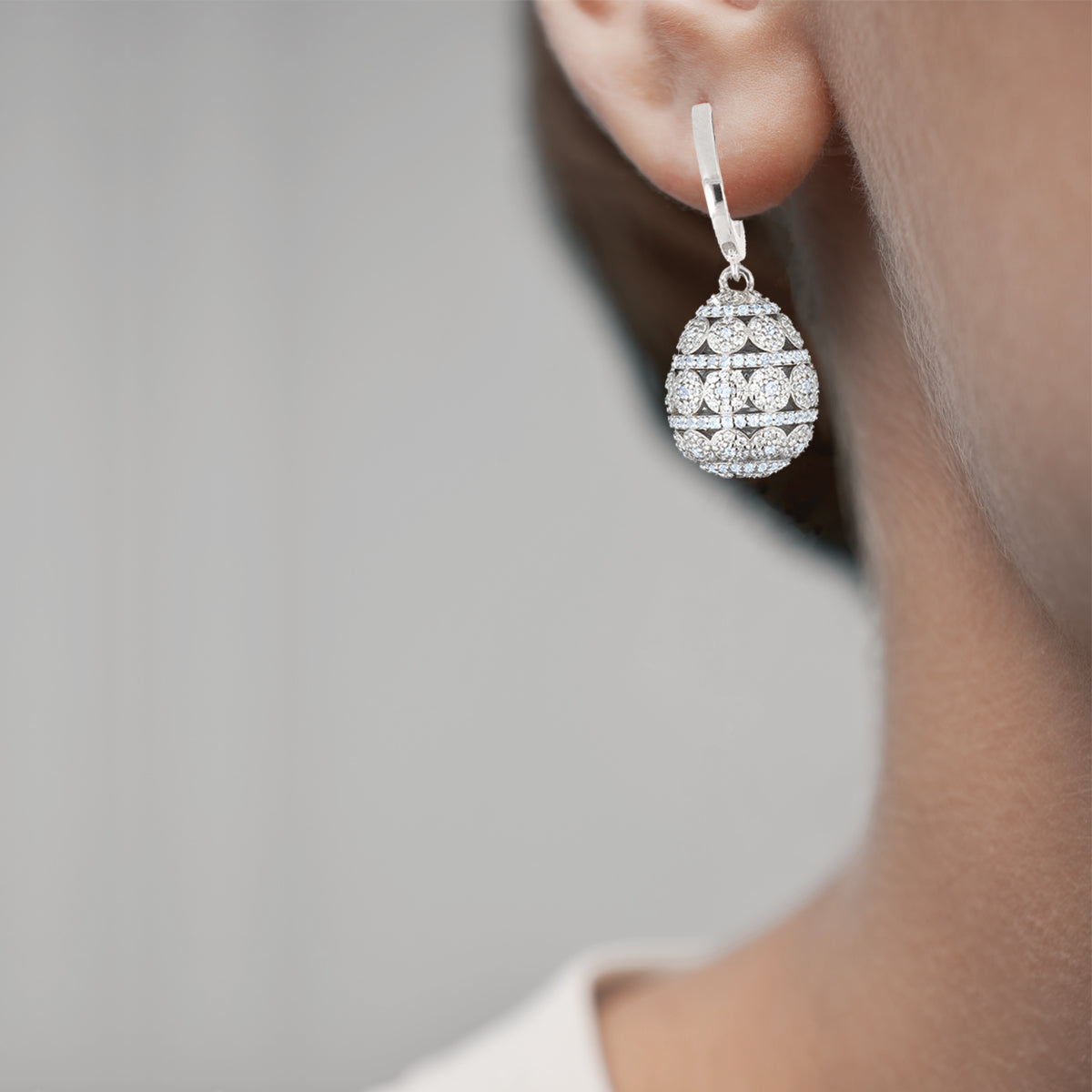 ORECCHINI TSARS COLLECTION OVETTO CON ZIRCONI BIANCHI