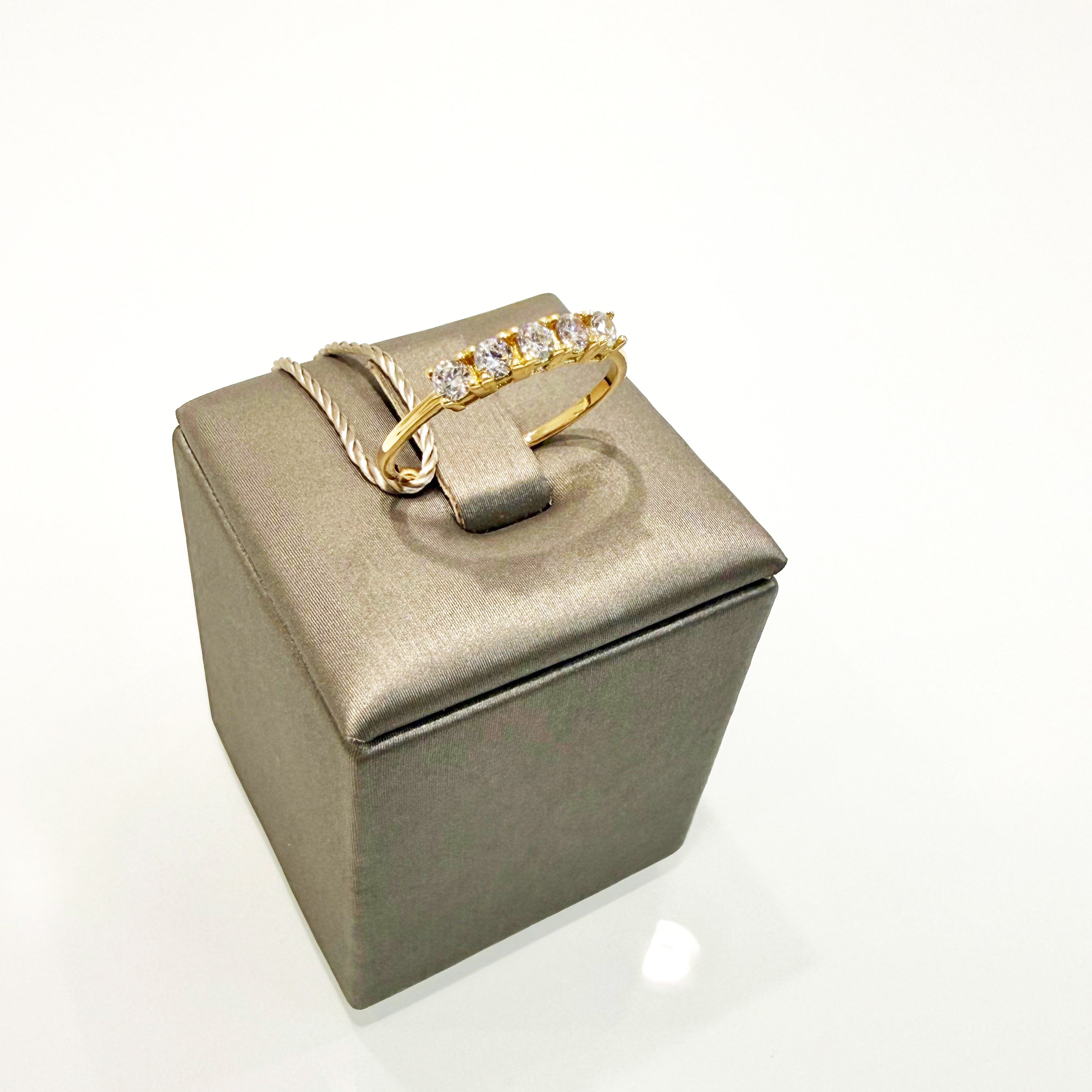Anello riviera in oro giallo 18KT (750) con zirconi bianchi - Made in Italy
