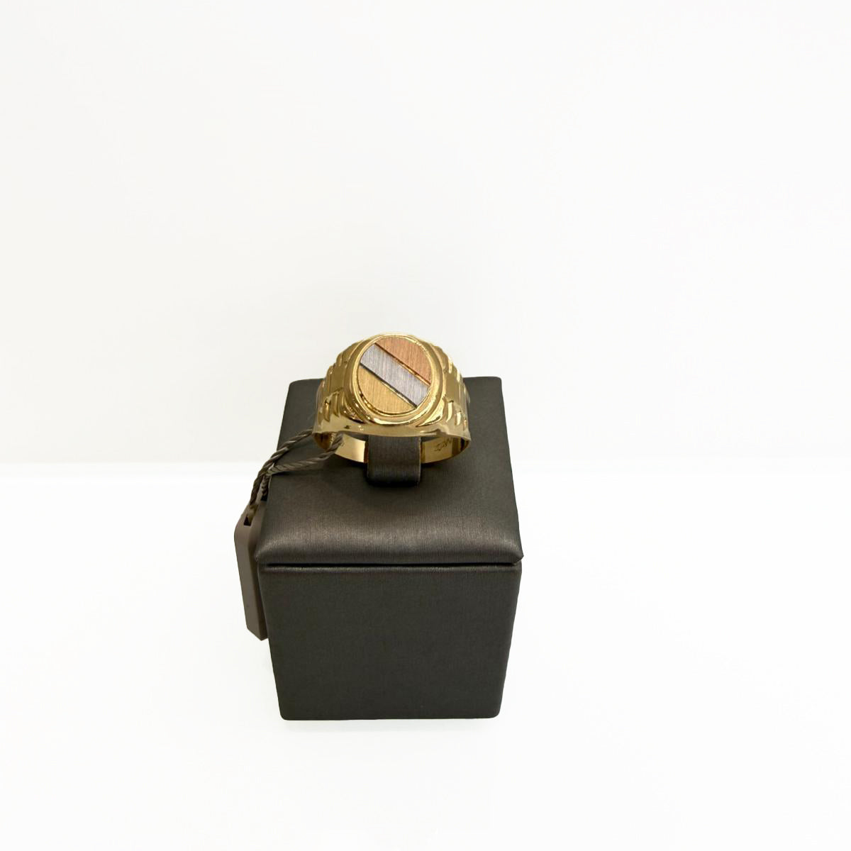 Anello uomo a chevalier in oro giallo 18KT (750) – Made in Italy