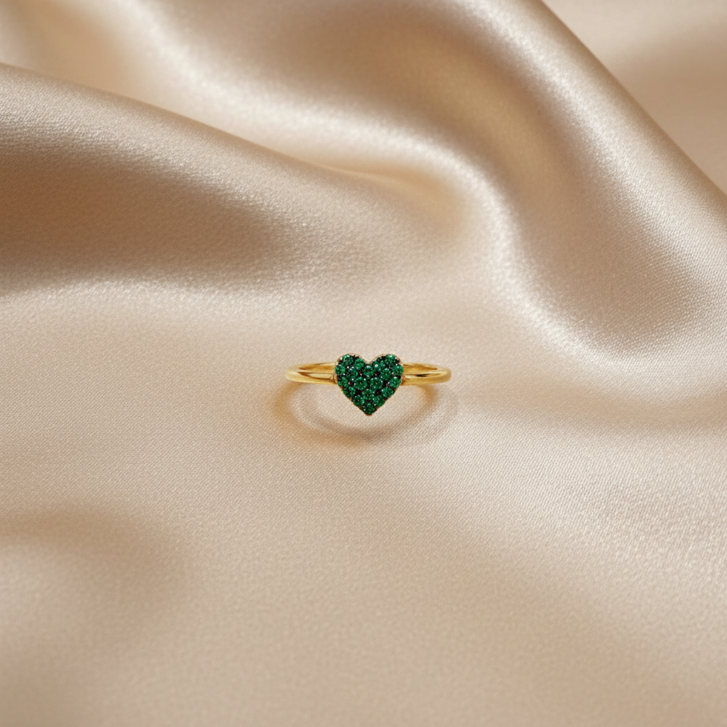 Anello in oro giallo 18KT (750) con cuore e zirconi verdi