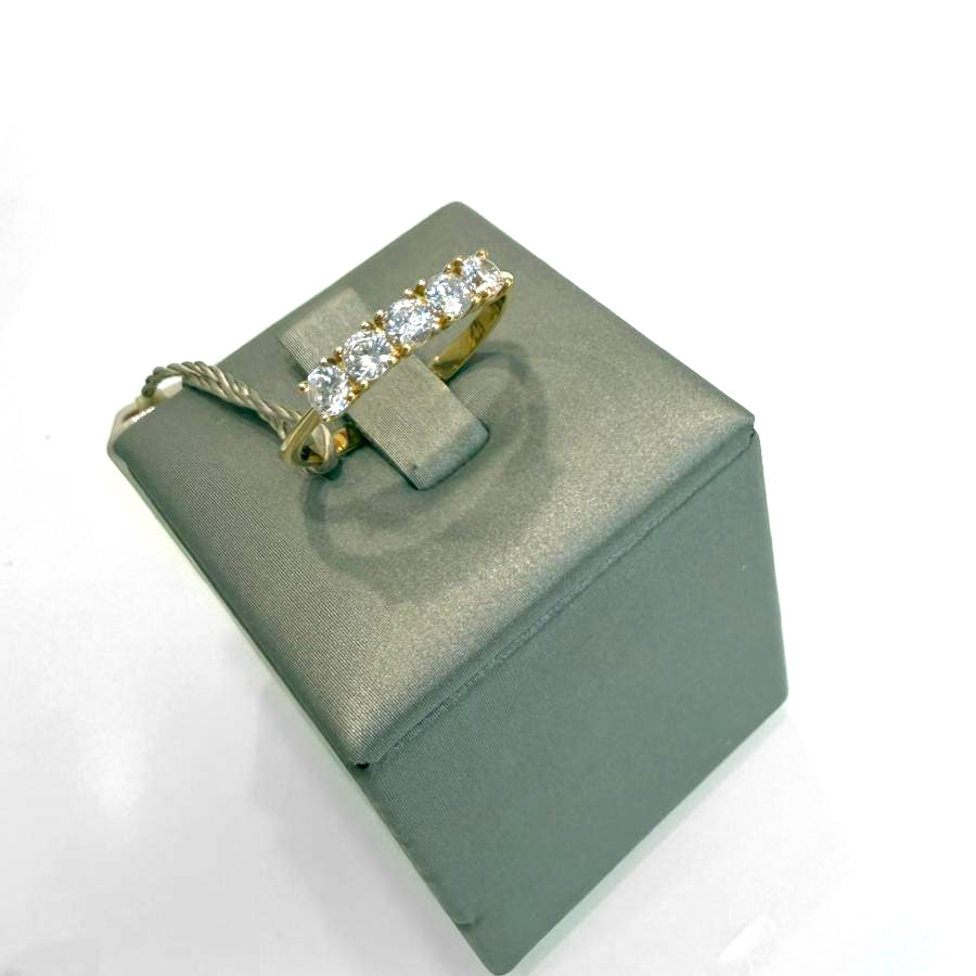 Anello Veretta a 5 Zirconi in Oro Giallo 18KT (750)