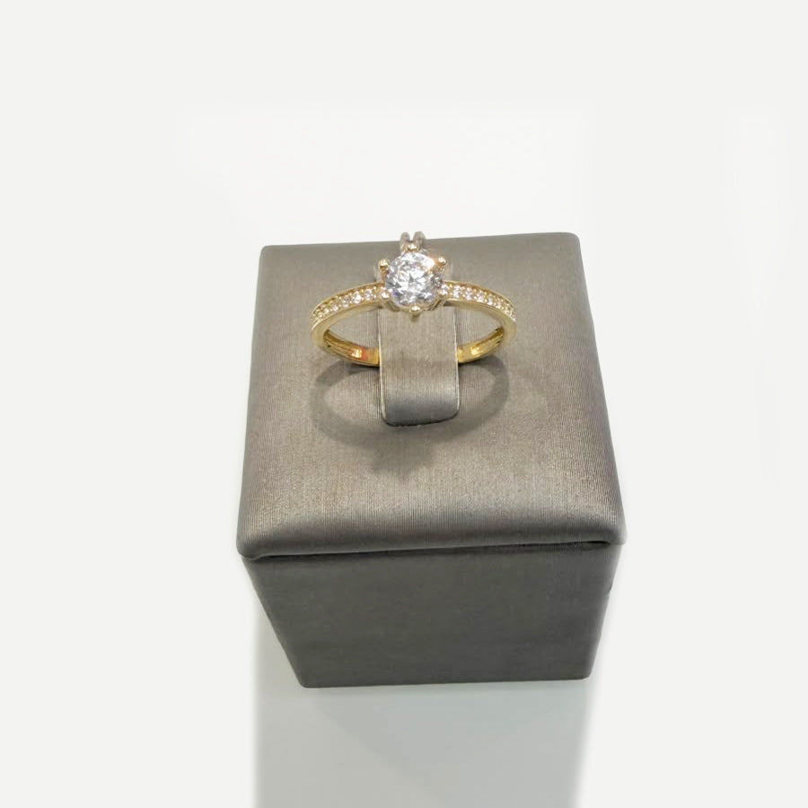Anello Solitario in Oro Giallo 18 KT con Zirconi