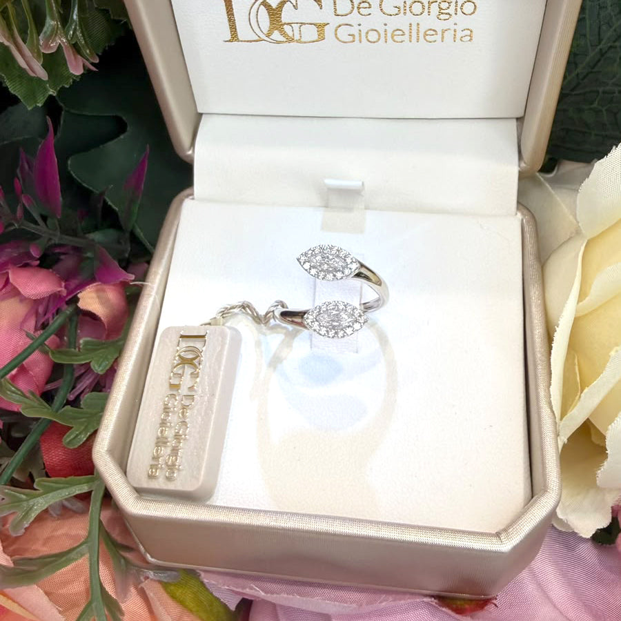 Anello Contrarié Navette con Zirconi in Oro Bianco 18 KT