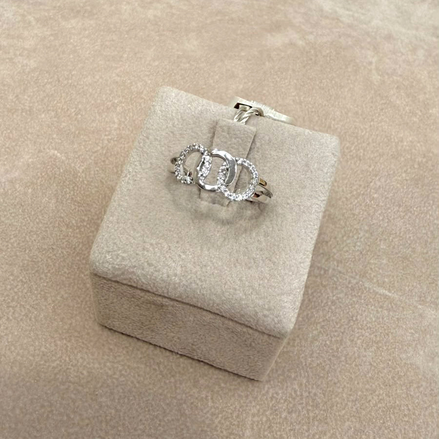 Anello Tre Cerchi con Zirconi in Oro Bianco 18 KT