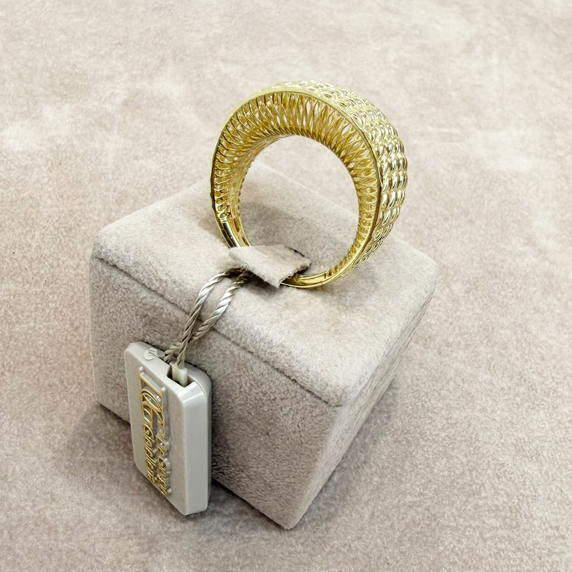 ANELLO FASCIA LAVORATA IN ORO GIALLO 18 KT (750)