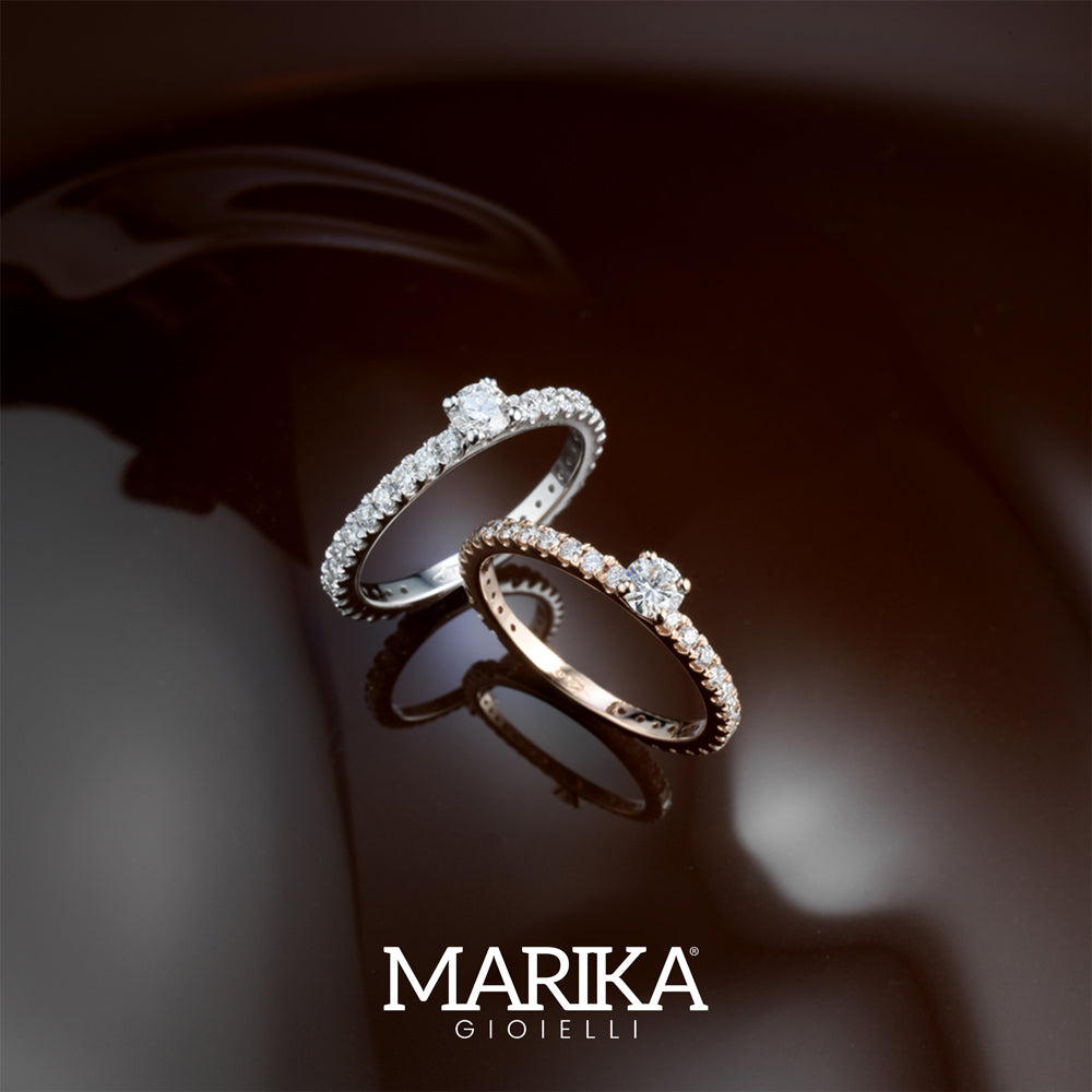 ANELLO SOLITARIO IN ORO BIANCO 18 CARATI E DIAMANTI