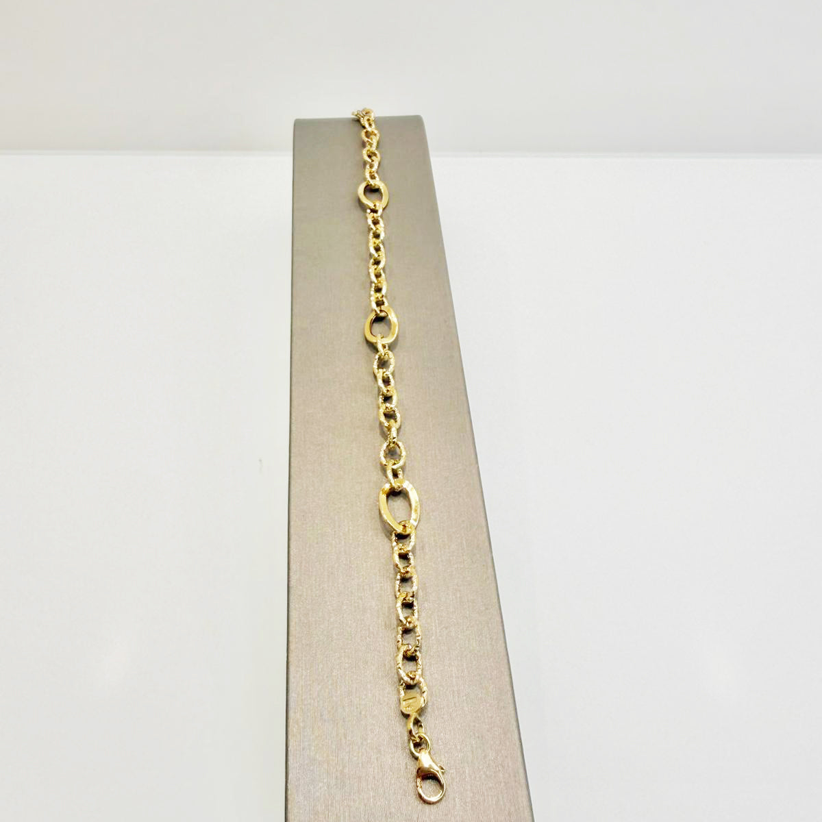 Bracciale a maglie ovali alternate in oro giallo 18KT (750) – Design moderno ed elegante