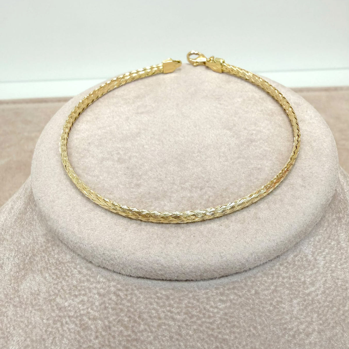BRACCIALE SEMIRIGIDO IN ORO GIALLO 18 KT (750)