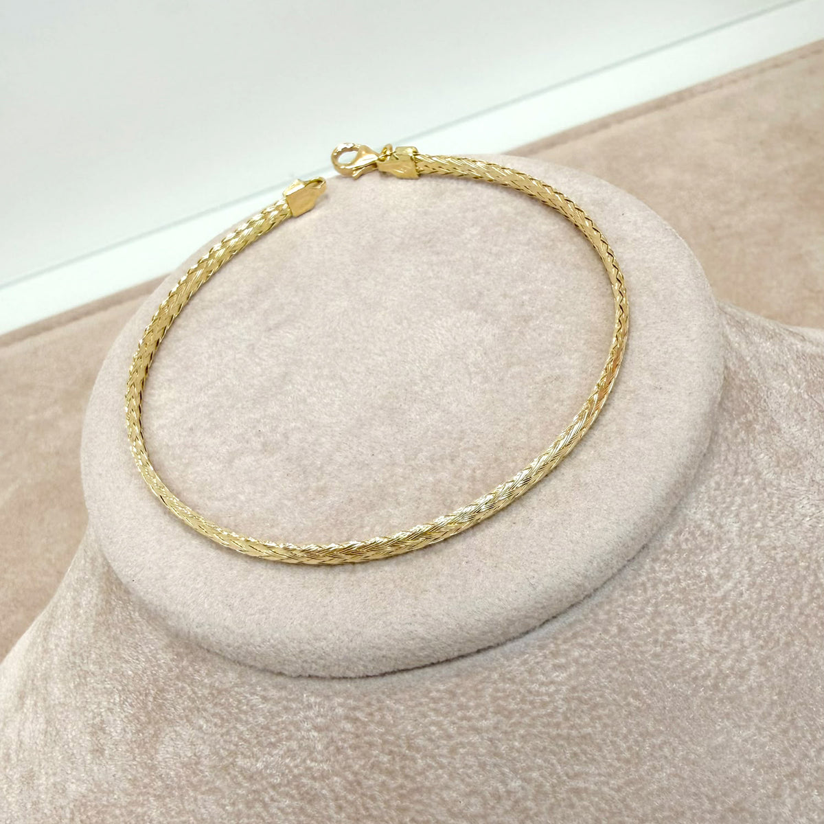 BRACCIALE SEMIRIGIDO IN ORO GIALLO 18 KT (750)