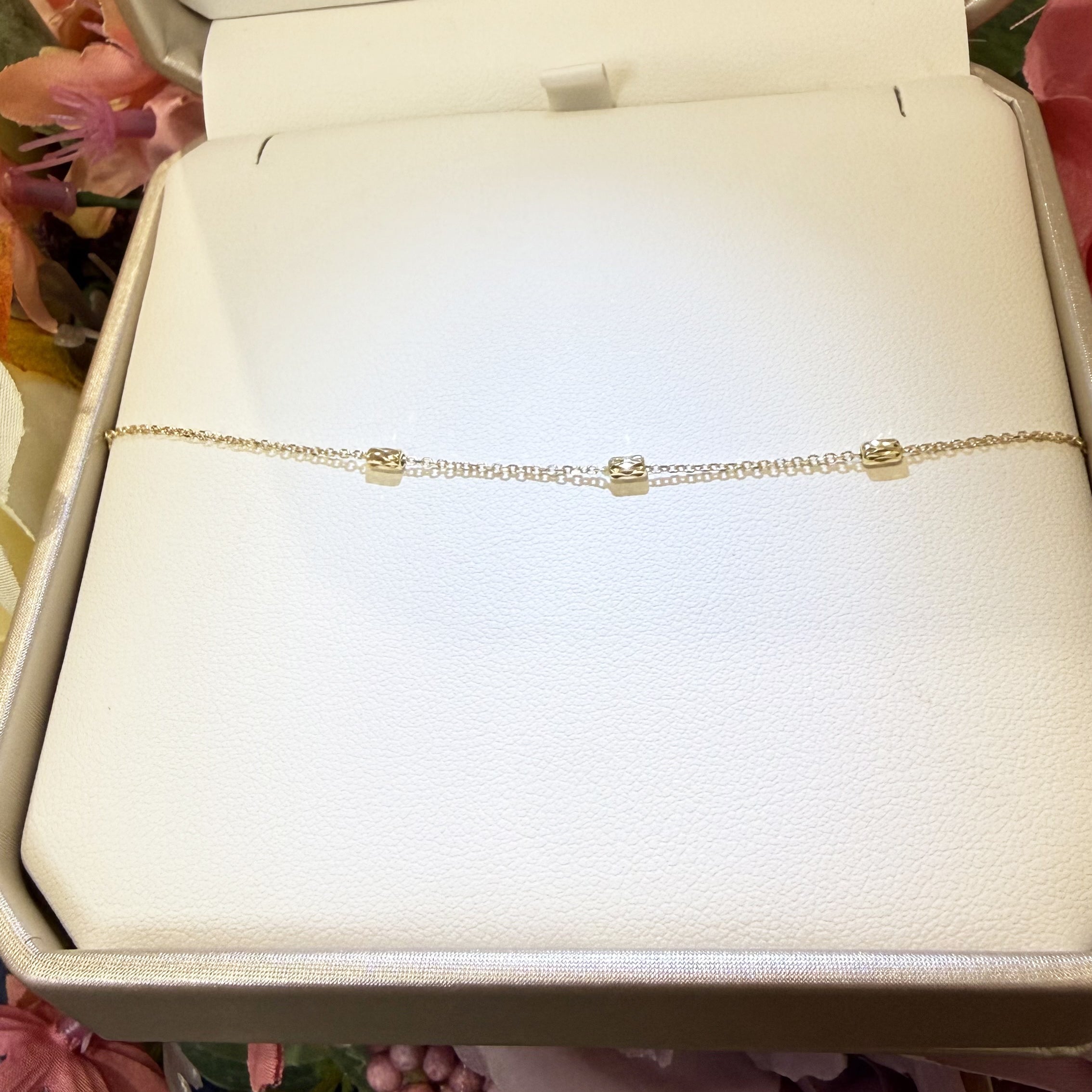 BRACCIALE BABY CON CILINDRETTI SFACCETTATI IN ORO GIALLO 18KT (750)