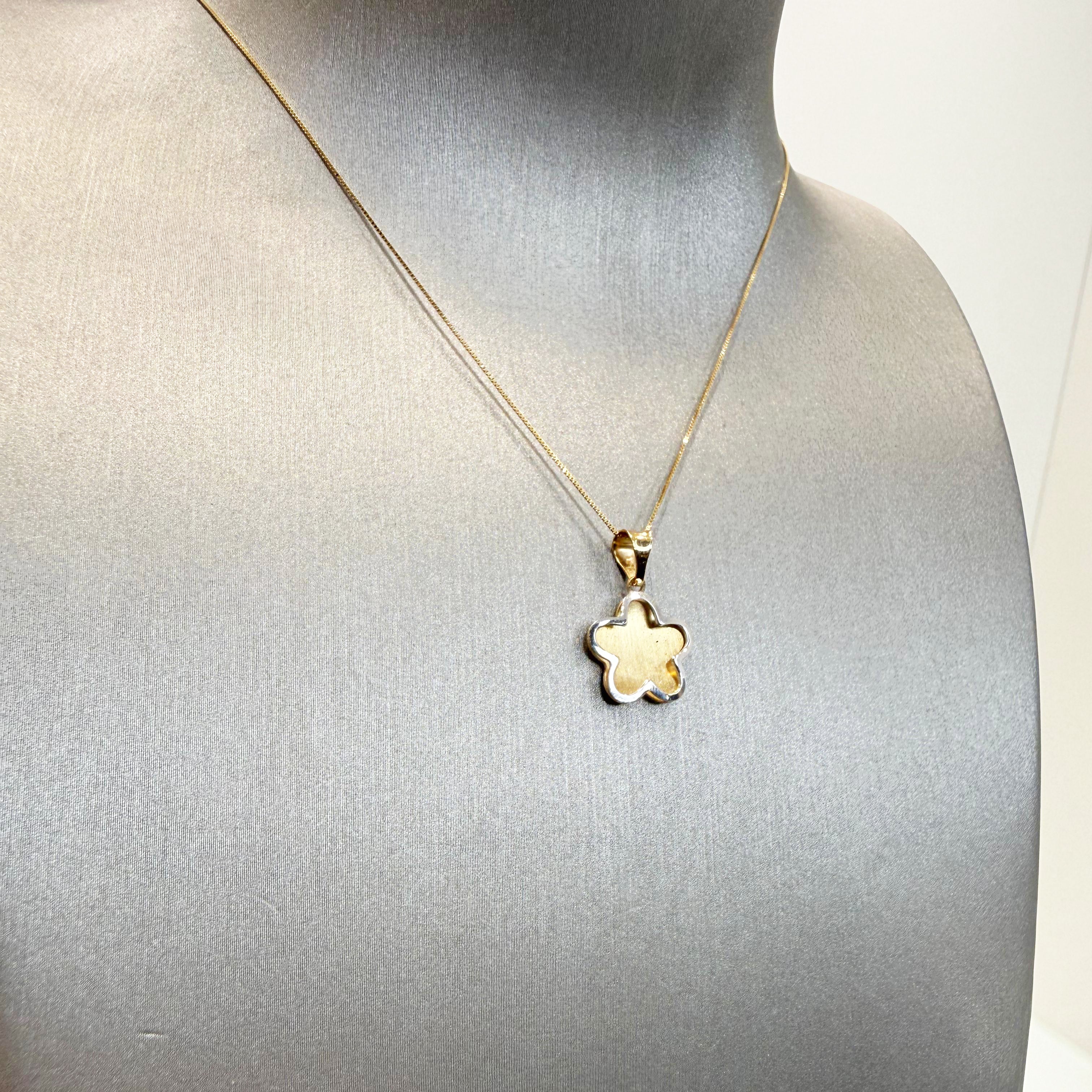 Collana con ciondolo fiore bicolore in oro 18KT (750) - Made in Italy