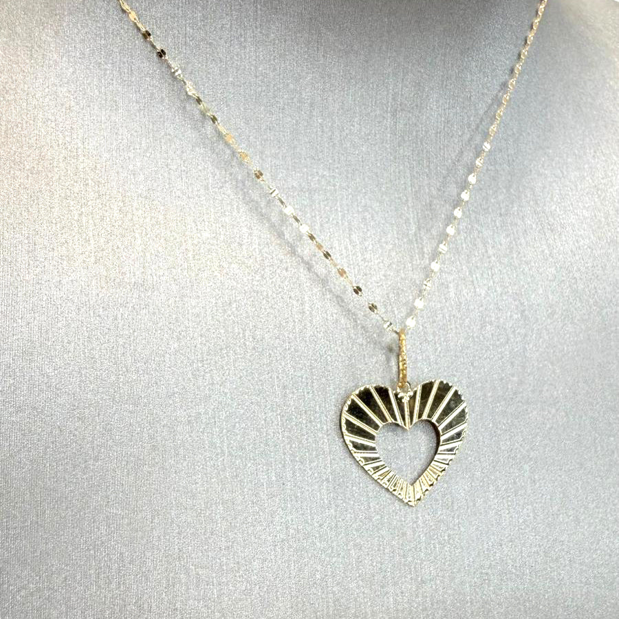 Collana con cuore traforato in oro giallo 18 KT (750)